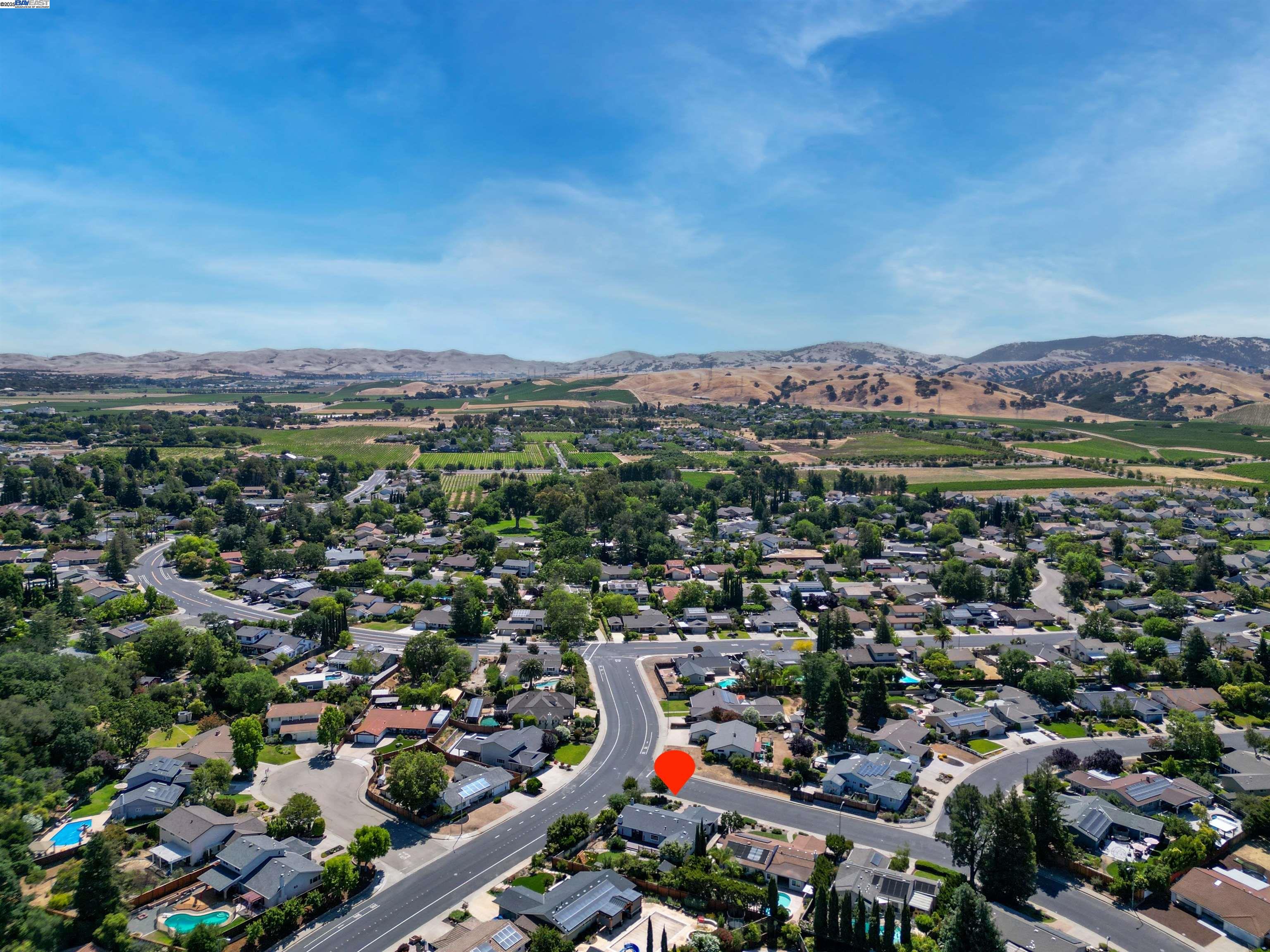 Detail Gallery Image 40 of 50 For 1492 Windsor Way, Livermore,  CA 94550 - 3 Beds | 2 Baths