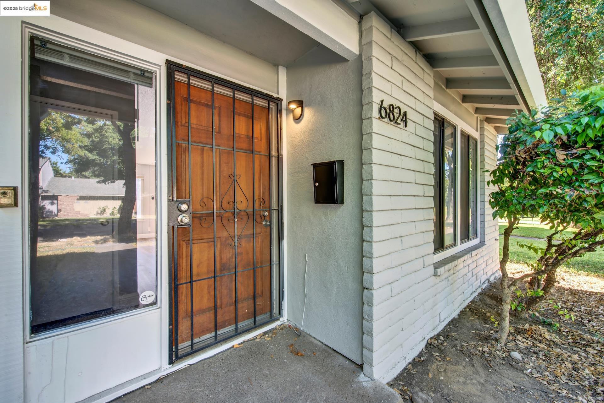Detail Gallery Image 2 of 59 For 6824 Allegheny Ct, Stockton,  CA 95219 - 3 Beds | 1/1 Baths