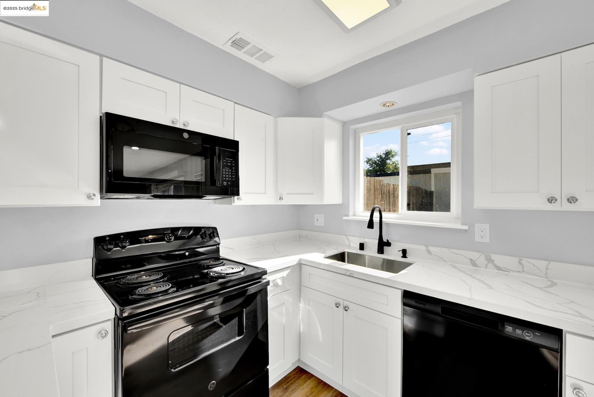 Detail Gallery Image 16 of 59 For 6824 Allegheny Ct, Stockton,  CA 95219 - 3 Beds | 1/1 Baths