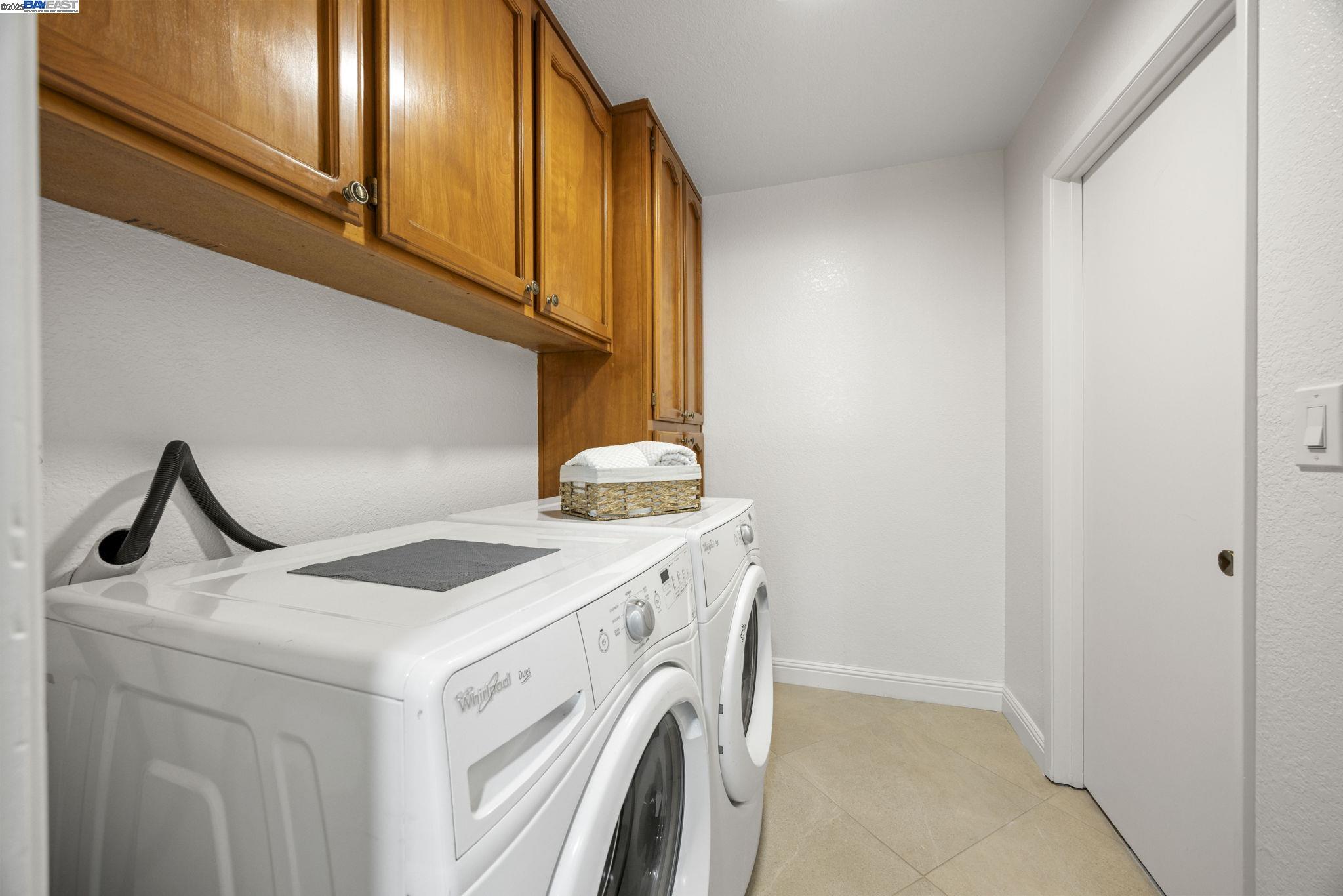 Detail Gallery Image 14 of 32 For 2859 El Capitan Dr, Pleasanton,  CA 94566 - 3 Beds | 2 Baths