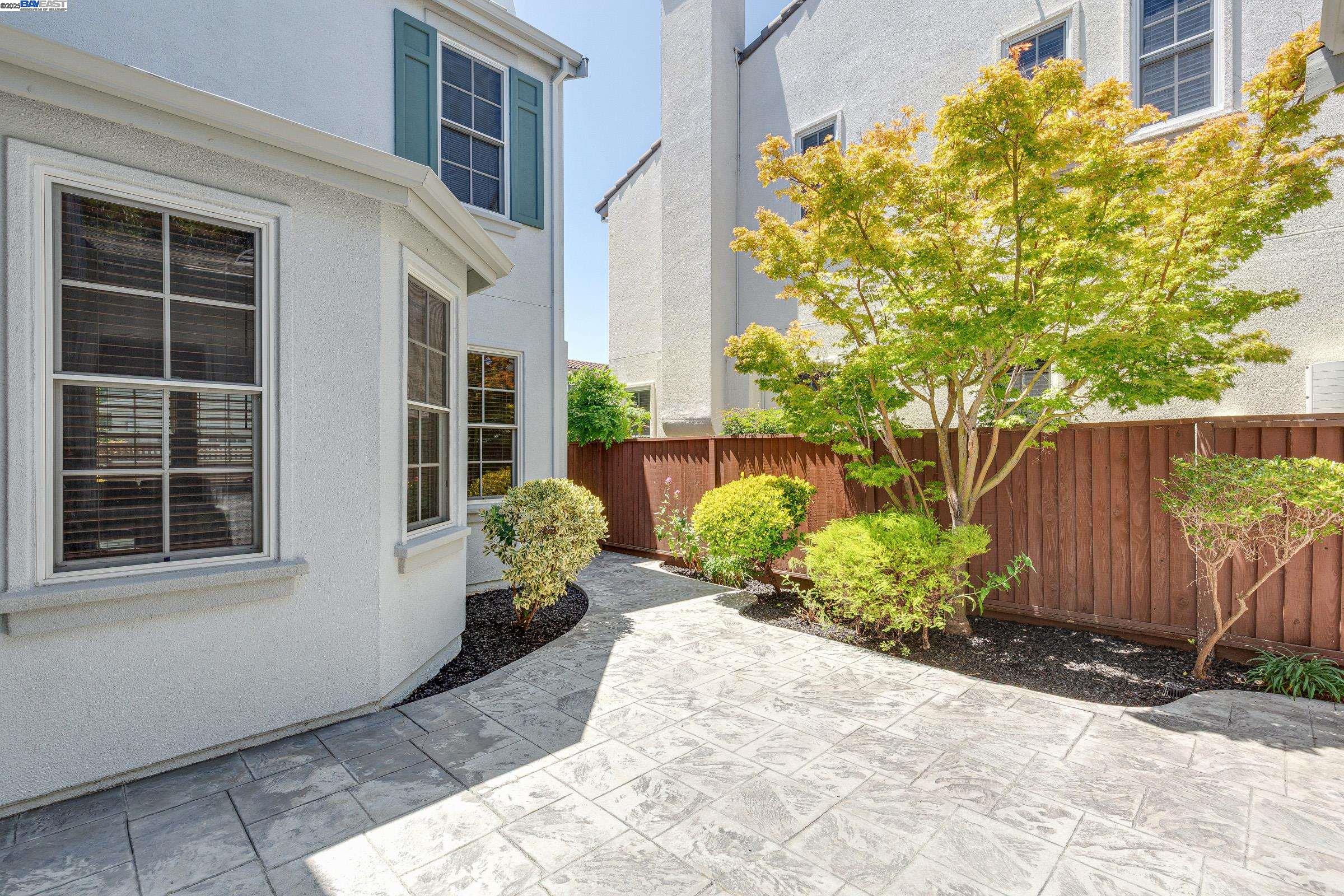 Detail Gallery Image 29 of 33 For 310 Lina Ave, Alameda,  CA 94501 - 4 Beds | 2/1 Baths