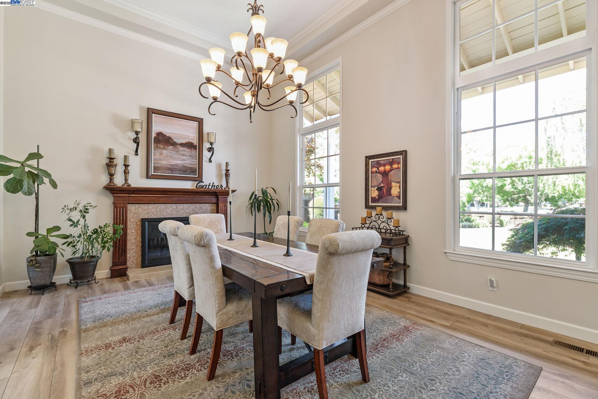 Detail Gallery Image 11 of 60 For 611 Lomond Cir, San Ramon,  CA 94583 - 4 Beds | 3 Baths
