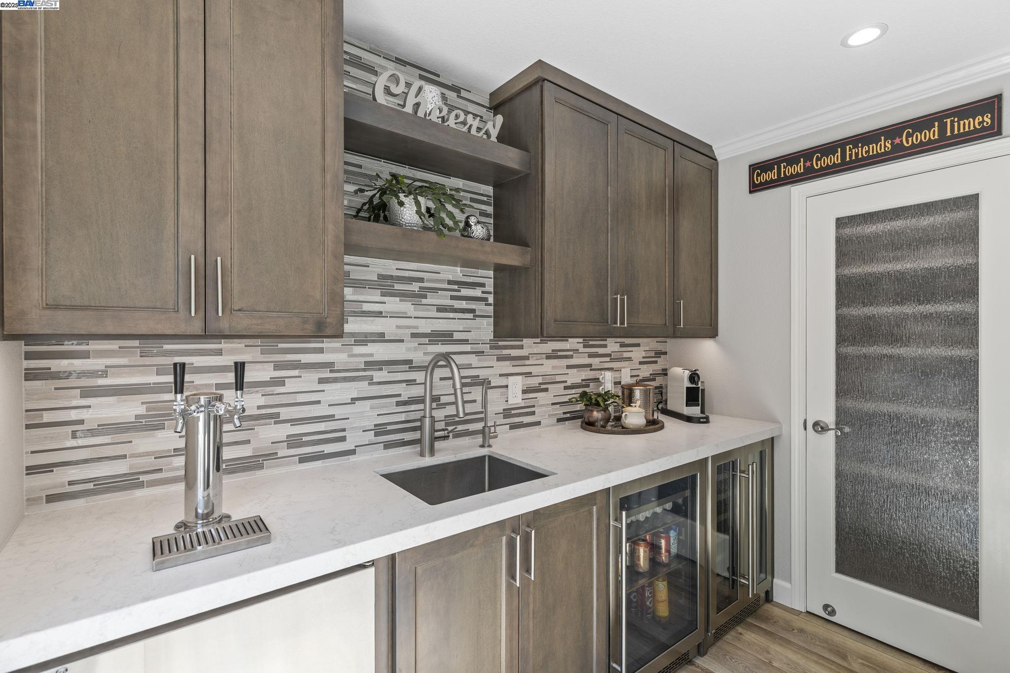 Detail Gallery Image 19 of 60 For 611 Lomond Cir, San Ramon,  CA 94583 - 4 Beds | 3 Baths