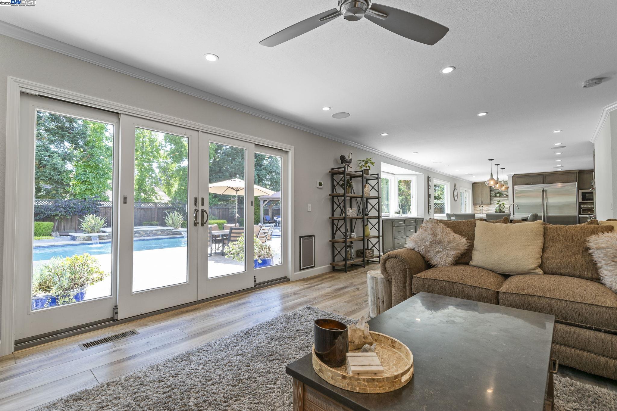 Detail Gallery Image 23 of 60 For 611 Lomond Cir, San Ramon,  CA 94583 - 4 Beds | 3 Baths