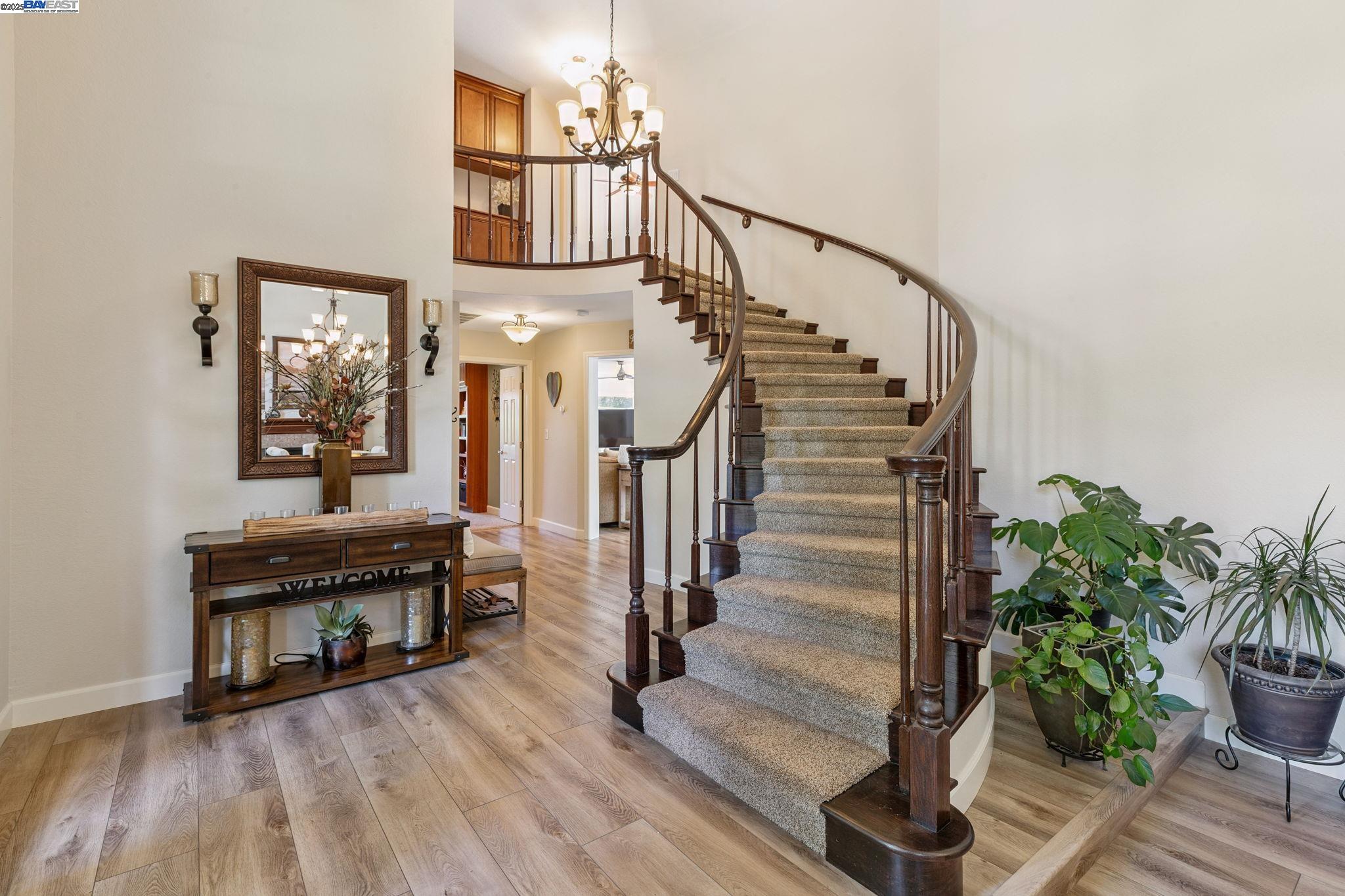 Detail Gallery Image 28 of 60 For 611 Lomond Cir, San Ramon,  CA 94583 - 4 Beds | 3 Baths