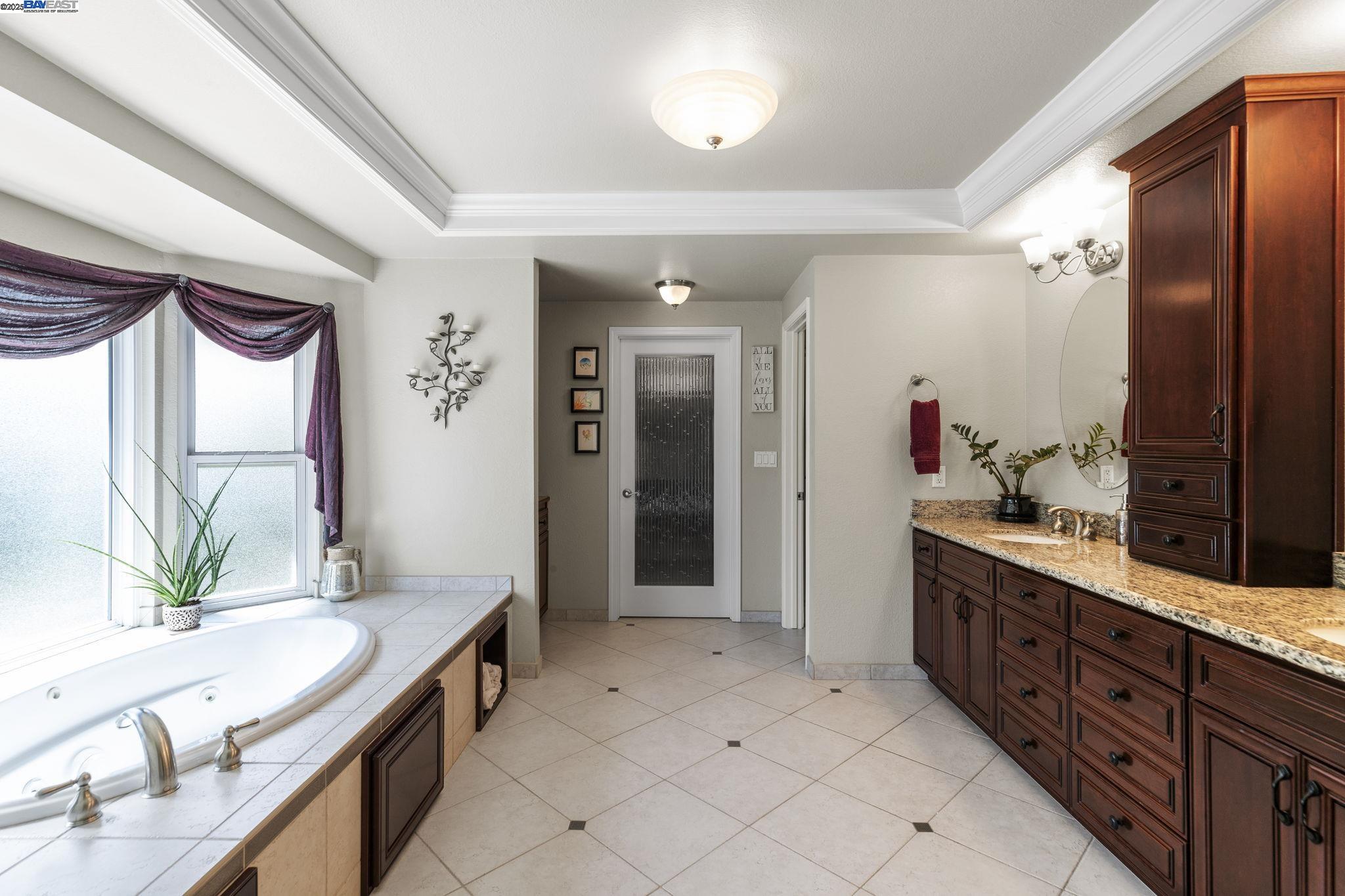 Detail Gallery Image 32 of 60 For 611 Lomond Cir, San Ramon,  CA 94583 - 4 Beds | 3 Baths