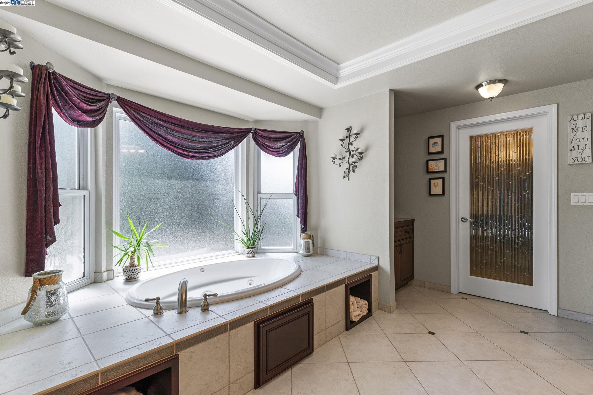 Detail Gallery Image 33 of 60 For 611 Lomond Cir, San Ramon,  CA 94583 - 4 Beds | 3 Baths