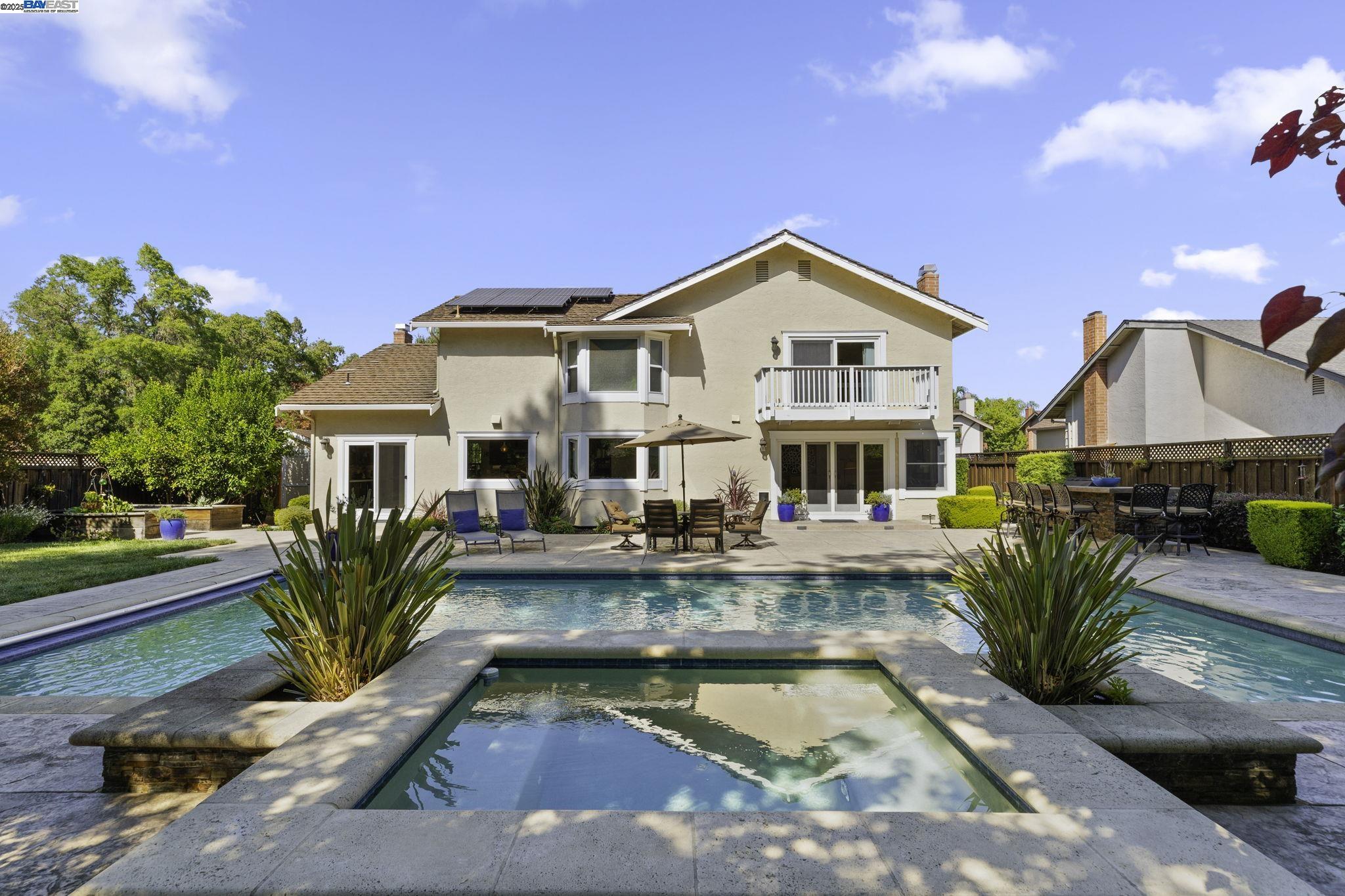 Detail Gallery Image 49 of 60 For 611 Lomond Cir, San Ramon,  CA 94583 - 4 Beds | 3 Baths