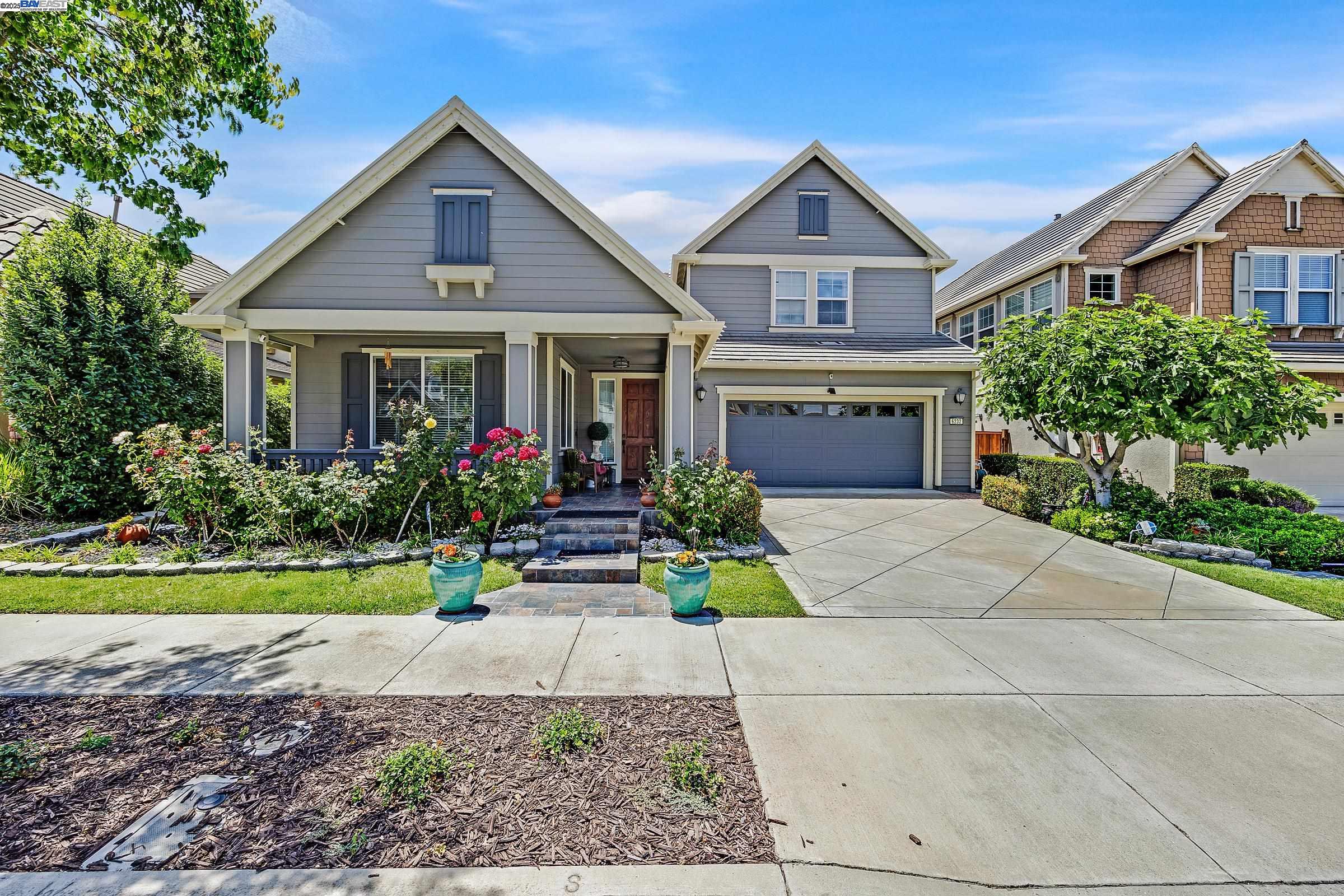 Detail Gallery Image 2 of 33 For 6232 Murdock Way, San Ramon,  CA 94582 - 4 Beds | 3 Baths