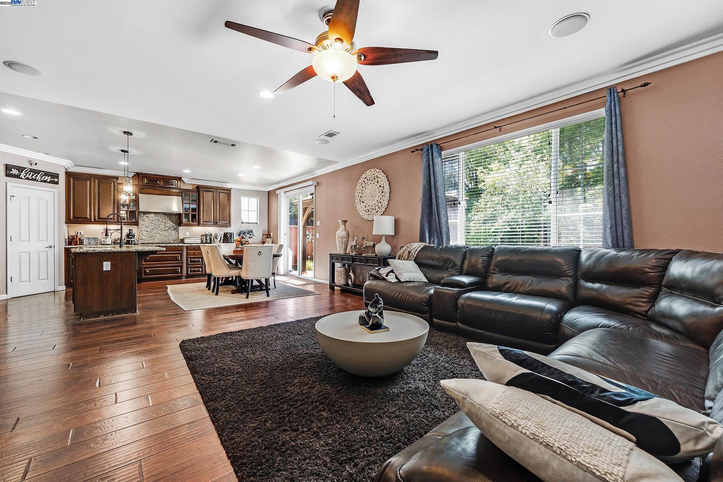 Detail Gallery Image 11 of 33 For 6232 Murdock Way, San Ramon,  CA 94582 - 4 Beds | 3 Baths