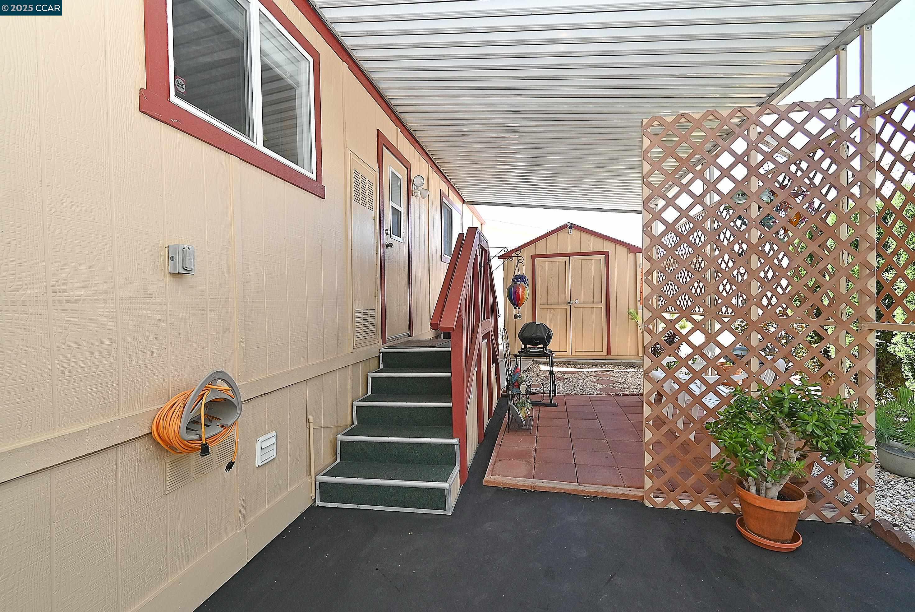 Detail Gallery Image 4 of 43 For 109 Reef Dr #109,  Pittsburg,  CA 94565 - 2 Beds | 2 Baths