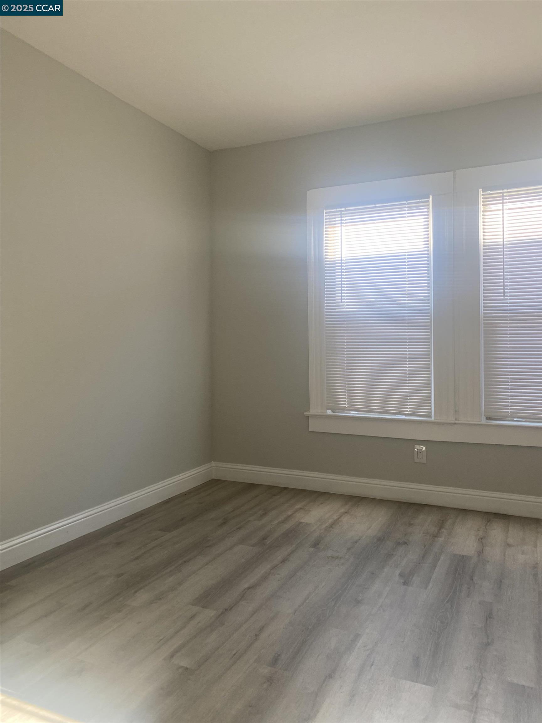 Detail Gallery Image 5 of 17 For 218 Bissell Ave, Richmond,  CA 94801 - 2 Beds | 1 Baths