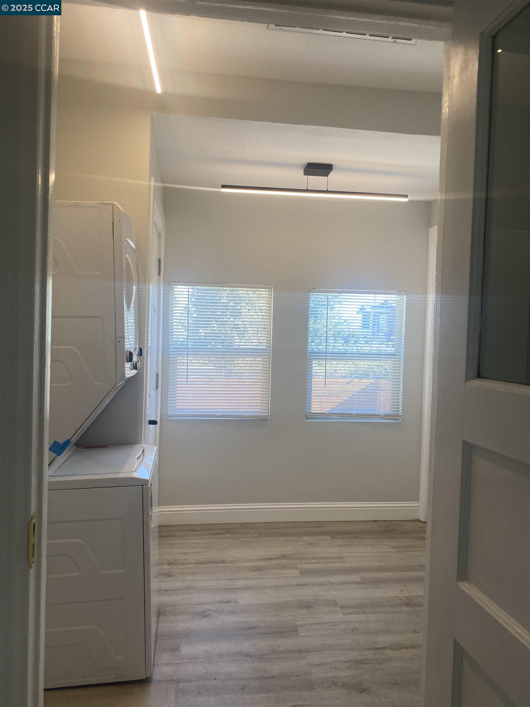 Detail Gallery Image 7 of 17 For 218 Bissell Ave, Richmond,  CA 94801 - 2 Beds | 1 Baths