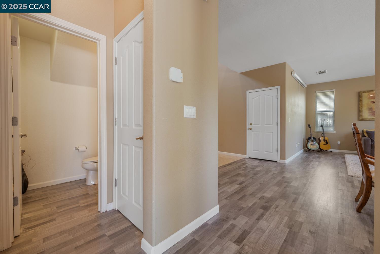 Detail Gallery Image 11 of 55 For 1117 Van Gogh Lane, Patterson,  CA 95363 - 4 Beds | 3/1 Baths