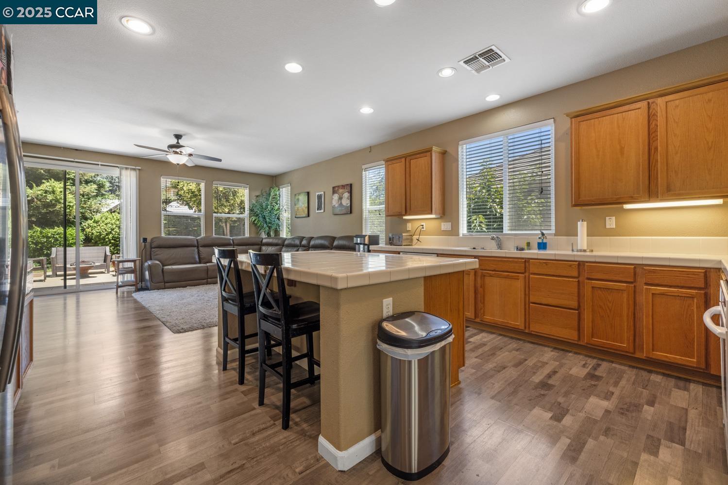 Detail Gallery Image 18 of 55 For 1117 Van Gogh Lane, Patterson,  CA 95363 - 4 Beds | 3/1 Baths