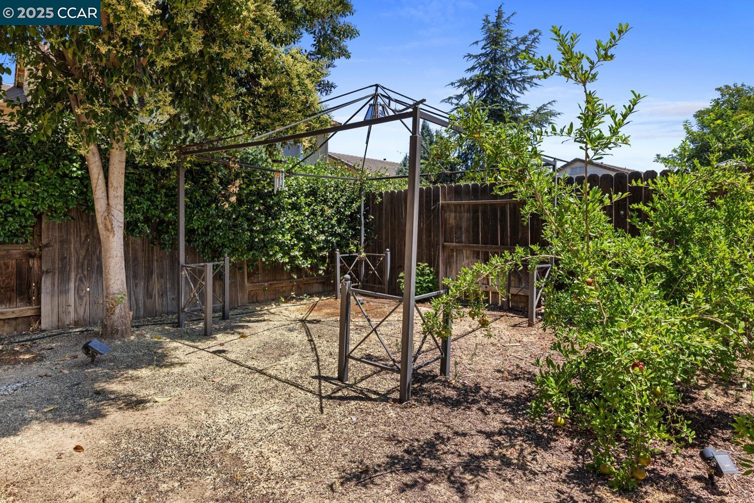 Detail Gallery Image 44 of 55 For 1117 Van Gogh Lane, Patterson,  CA 95363 - 4 Beds | 3/1 Baths