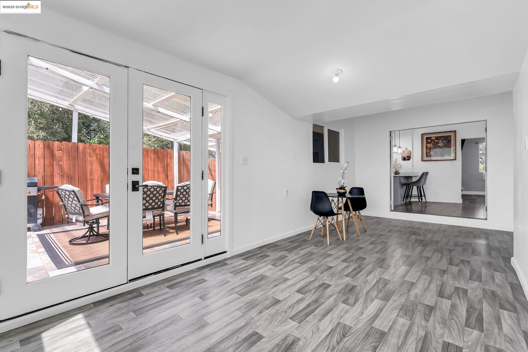 Detail Gallery Image 19 of 47 For 2350 W Shell Ave, Martinez,  CA 94553 - 4 Beds | 2 Baths
