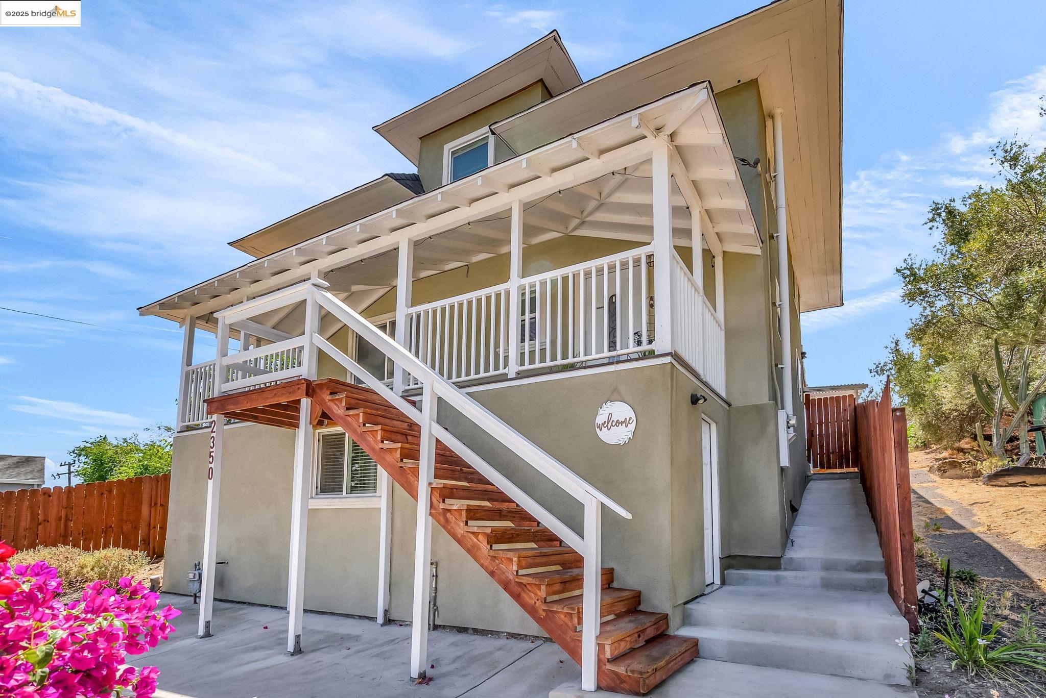 Detail Gallery Image 3 of 47 For 2350 W Shell Ave, Martinez,  CA 94553 - 4 Beds | 2 Baths