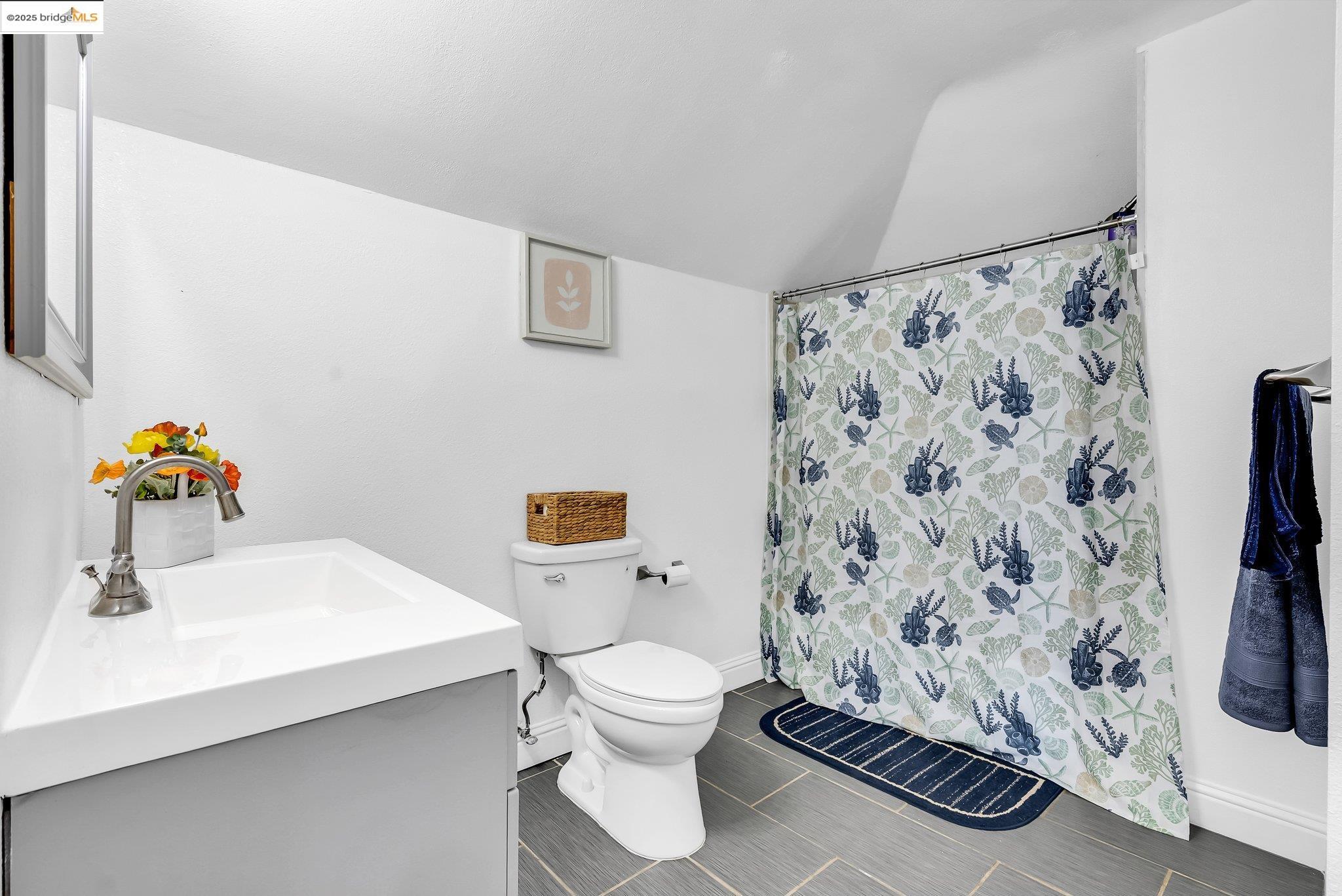 Detail Gallery Image 25 of 47 For 2350 W Shell Ave, Martinez,  CA 94553 - 4 Beds | 2 Baths