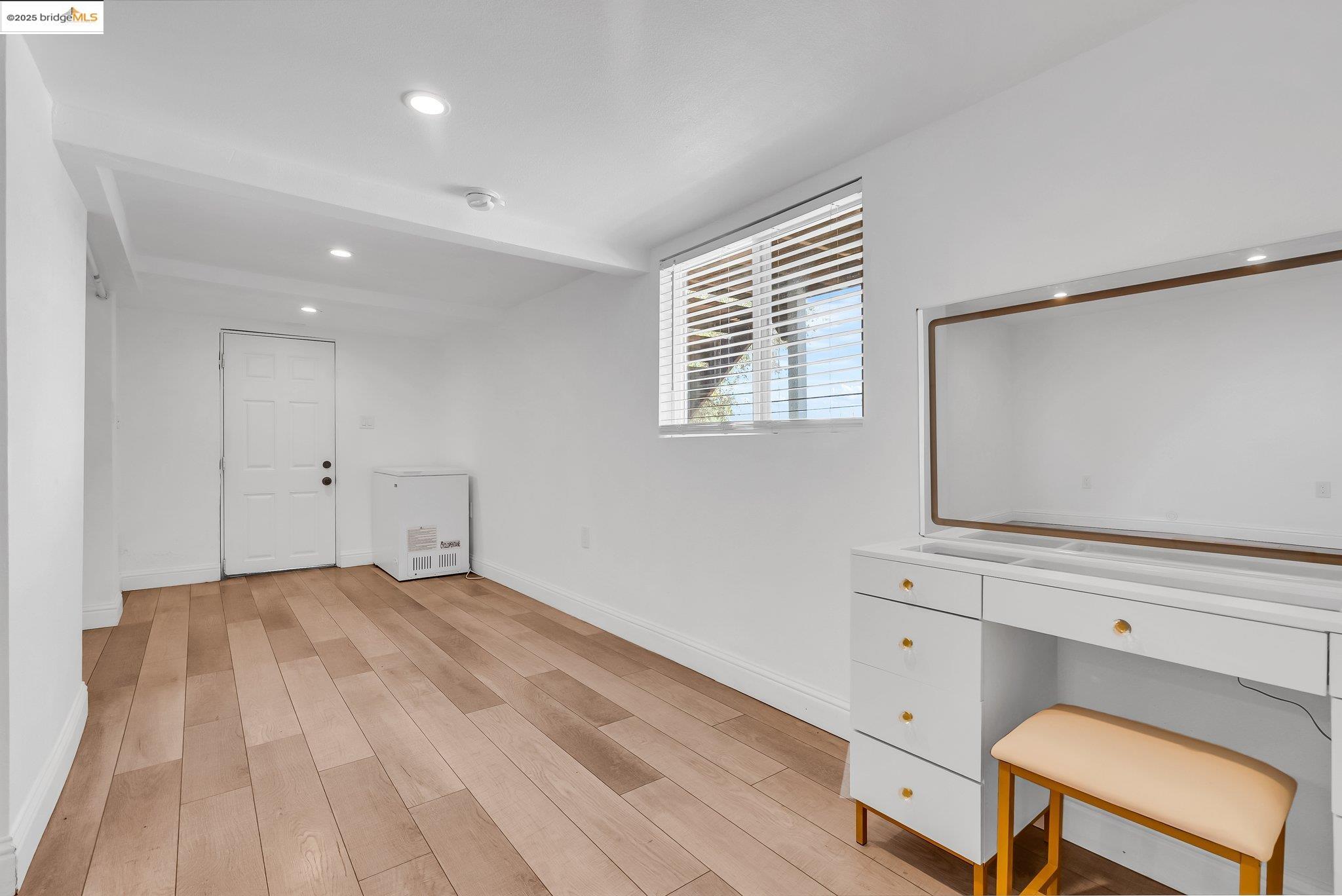 Detail Gallery Image 30 of 47 For 2350 W Shell Ave, Martinez,  CA 94553 - 4 Beds | 2 Baths