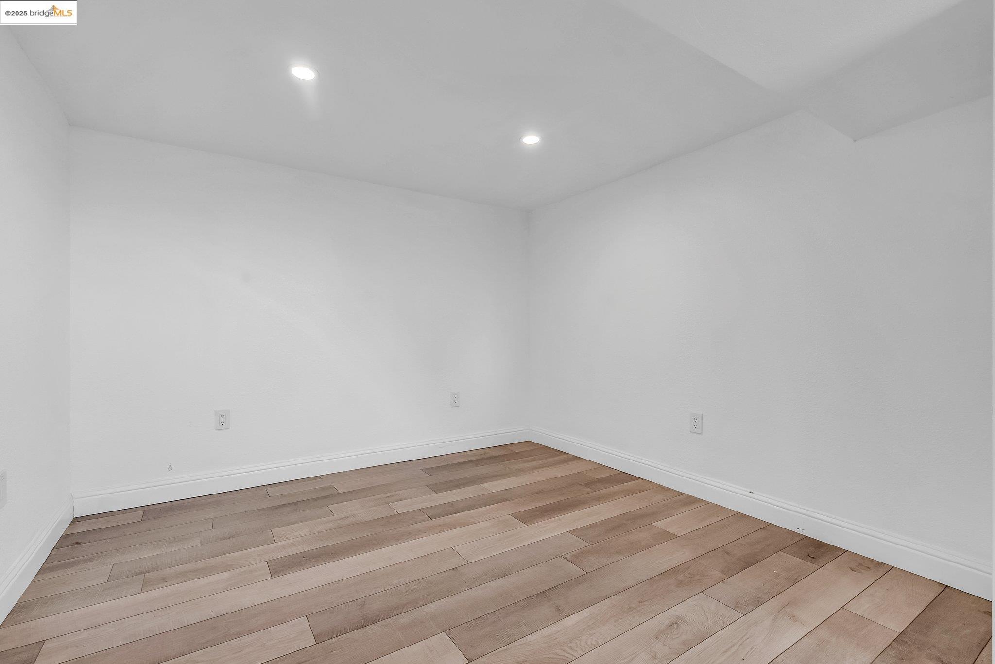 Detail Gallery Image 31 of 47 For 2350 W Shell Ave, Martinez,  CA 94553 - 4 Beds | 2 Baths