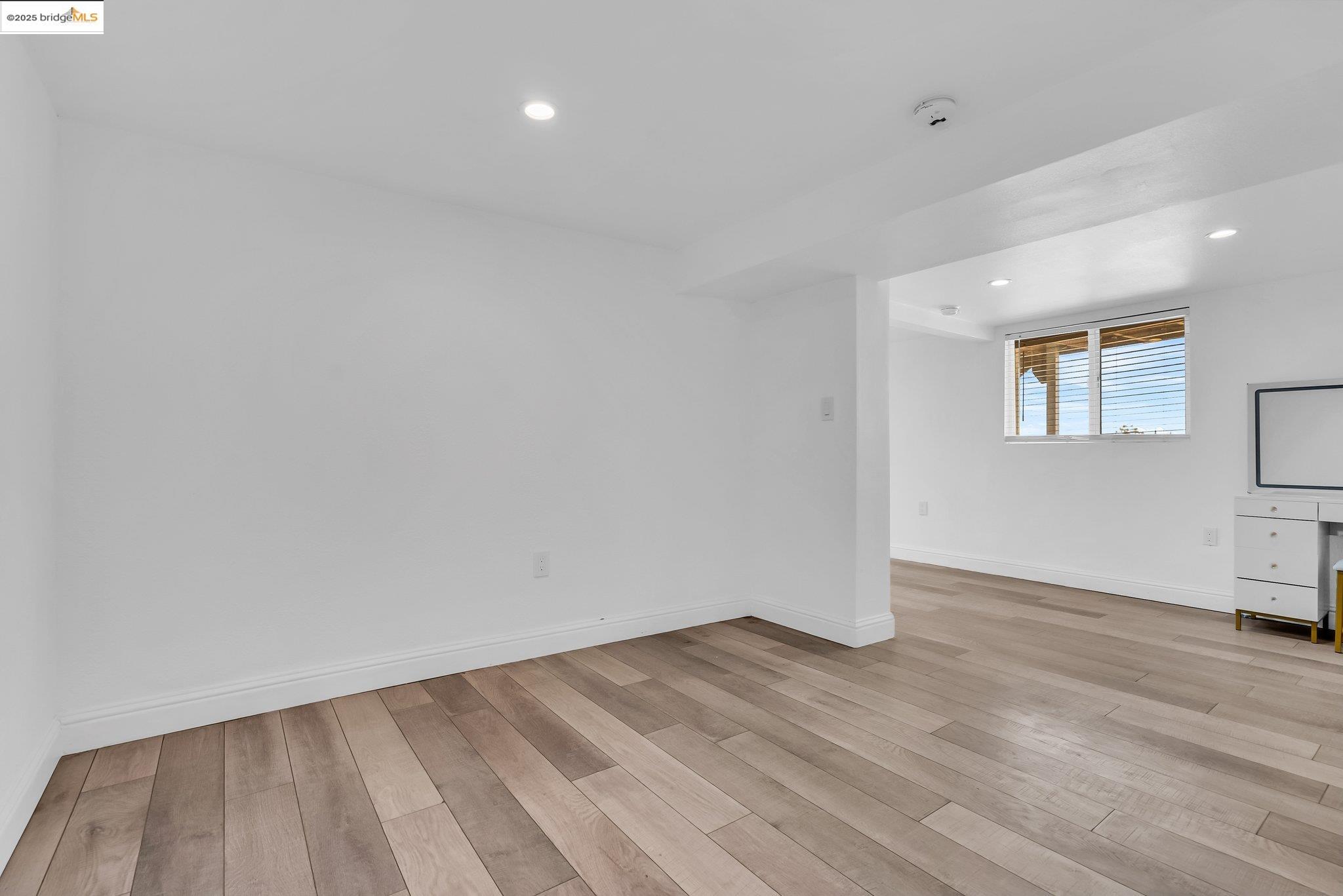 Detail Gallery Image 34 of 47 For 2350 W Shell Ave, Martinez,  CA 94553 - 4 Beds | 2 Baths