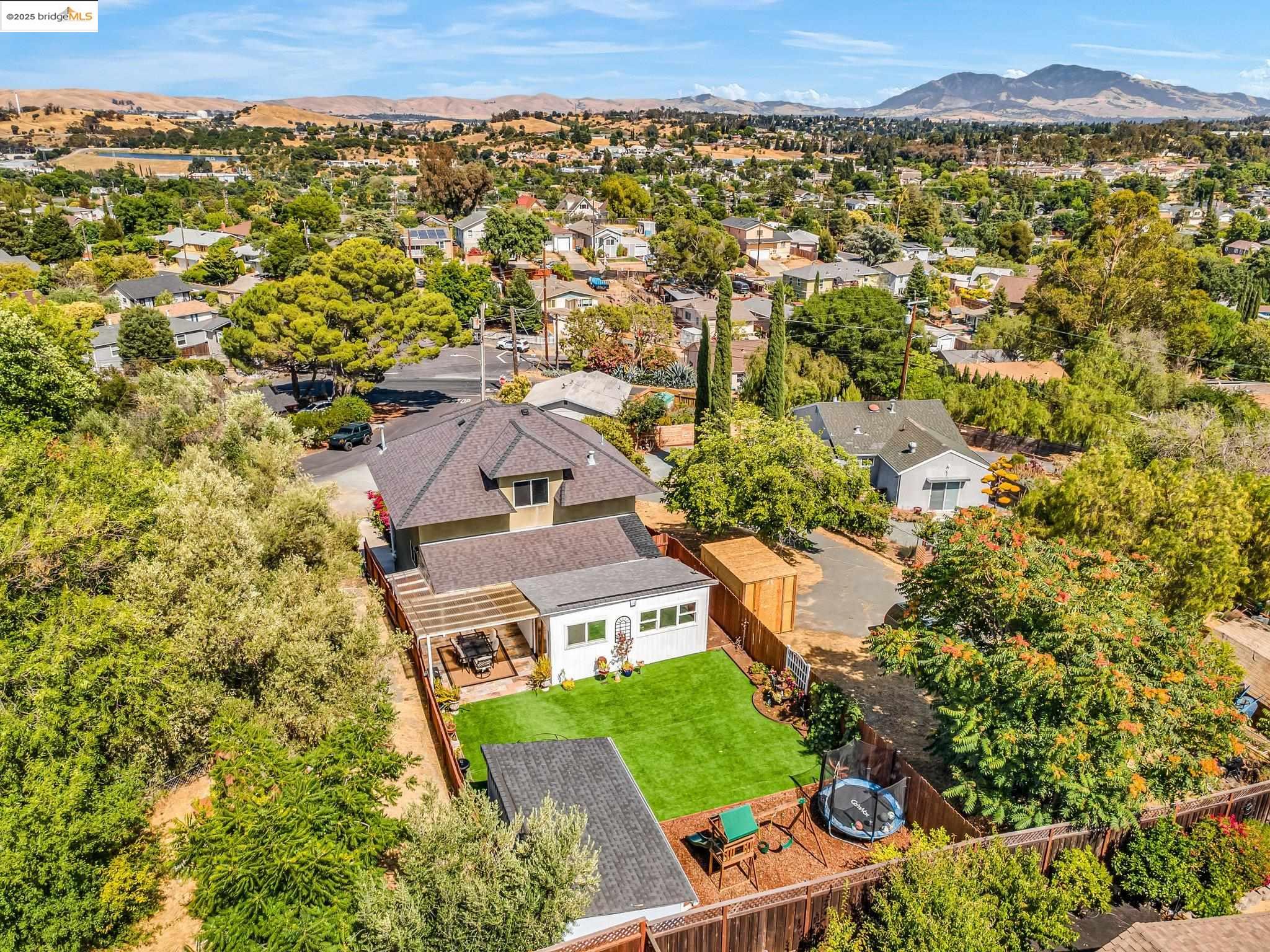 Detail Gallery Image 46 of 47 For 2350 W Shell Ave, Martinez,  CA 94553 - 4 Beds | 2 Baths