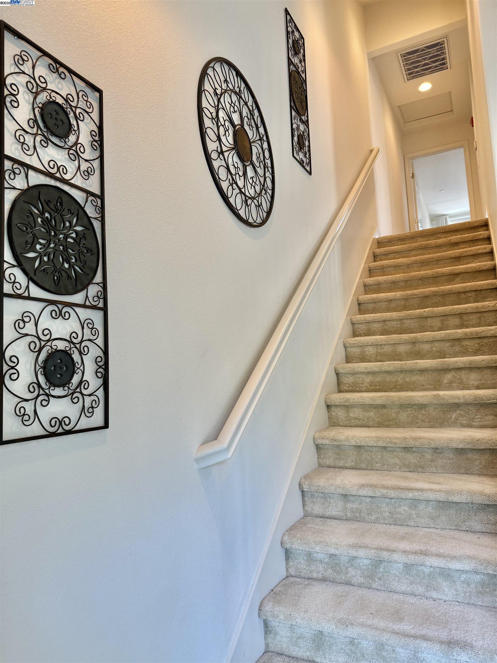 Detail Gallery Image 28 of 43 For 23654 Saklan Rd, Hayward,  CA 94545 - 3 Beds | 3/1 Baths