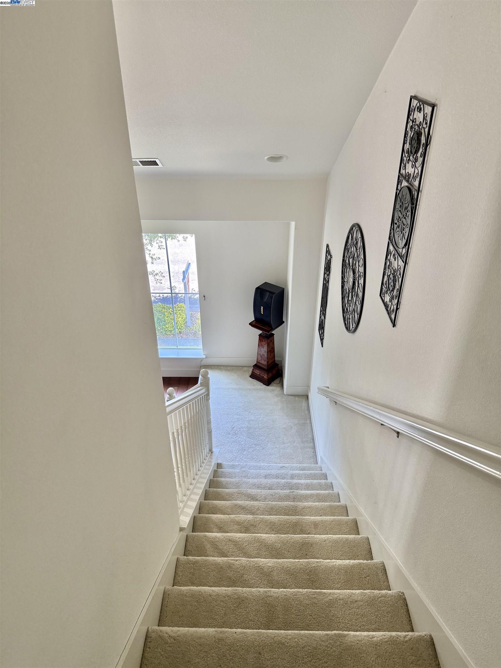 Detail Gallery Image 29 of 43 For 23654 Saklan Rd, Hayward,  CA 94545 - 3 Beds | 3/1 Baths