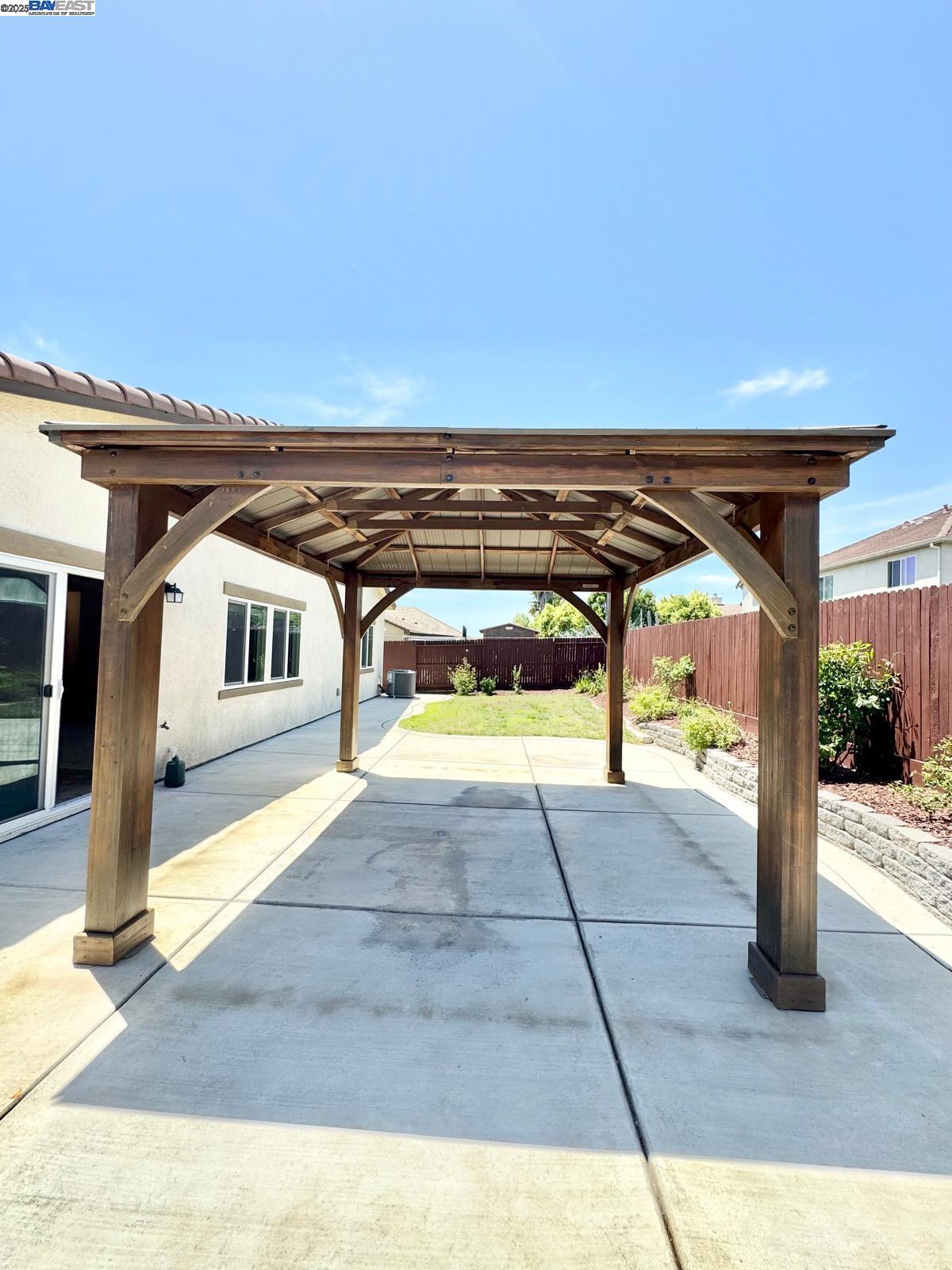 Detail Gallery Image 35 of 37 For 597 Pendragon St, Manteca,  CA 95337 - 4 Beds | 2 Baths