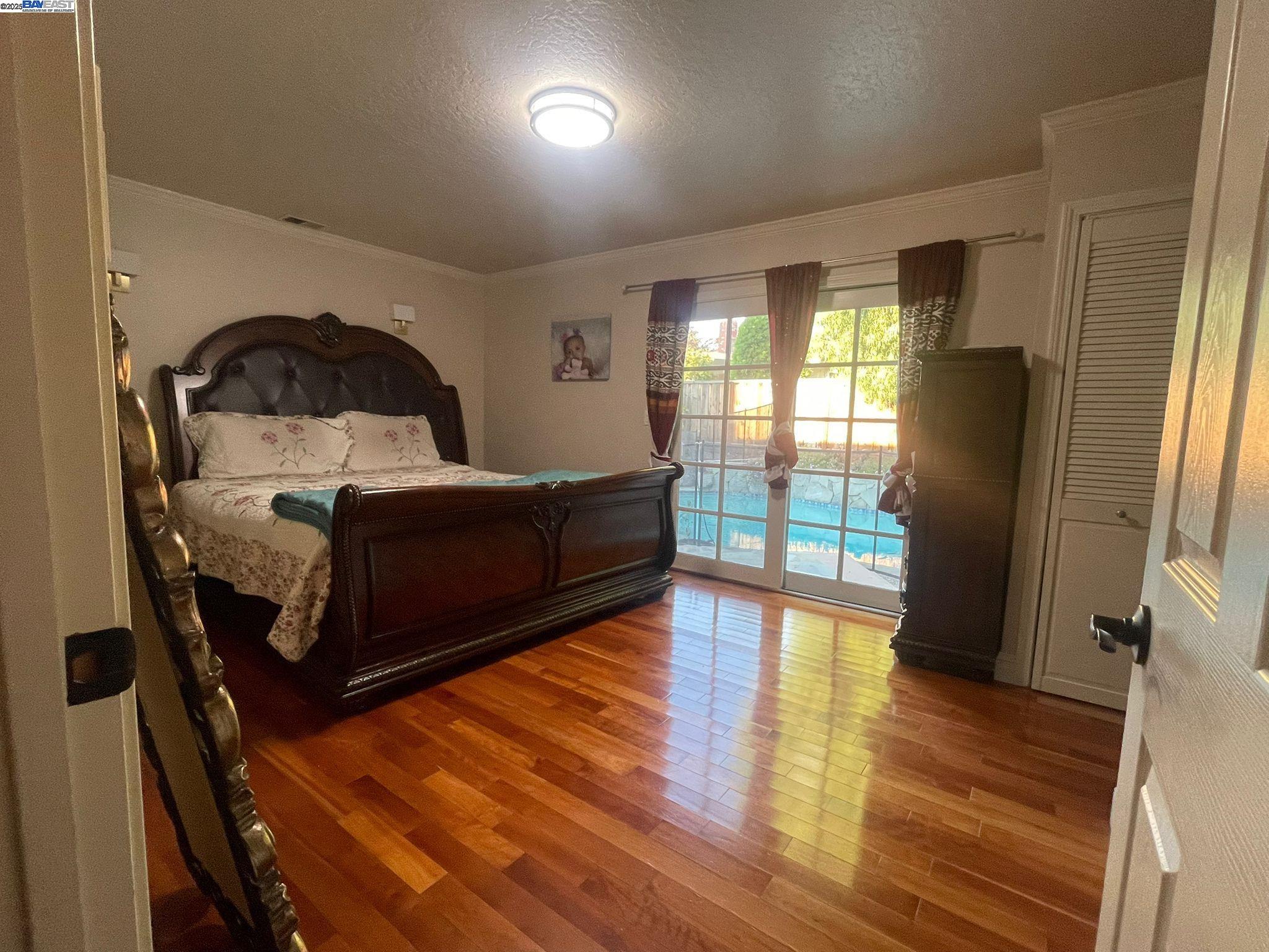 Detail Gallery Image 6 of 12 For 1241 Arlington Rd, Livermore,  CA 94551 - 3 Beds | 2 Baths