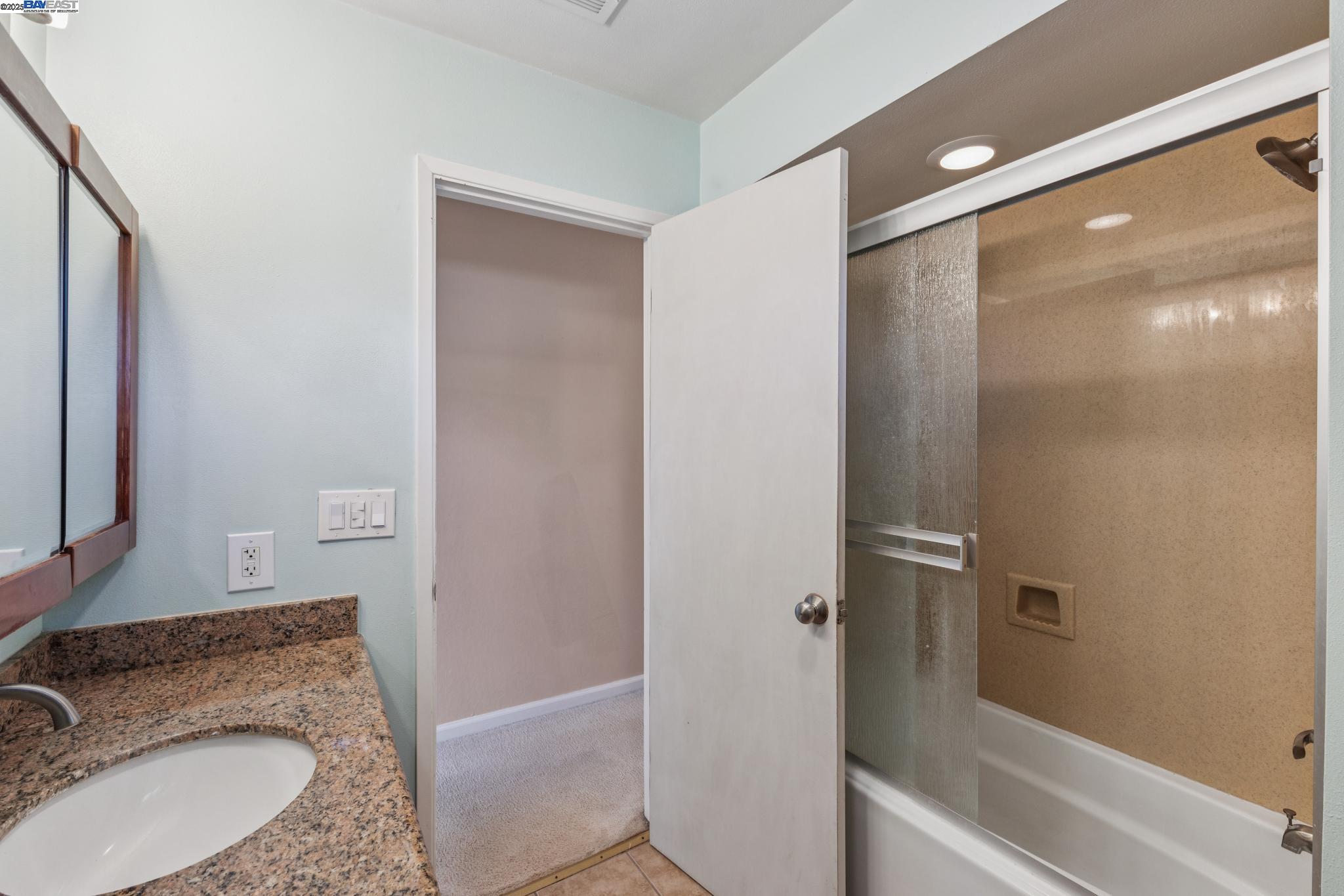 Detail Gallery Image 26 of 35 For 3484 Bordeaux Pl, Pleasanton,  CA 94566 - 4 Beds | 2/1 Baths