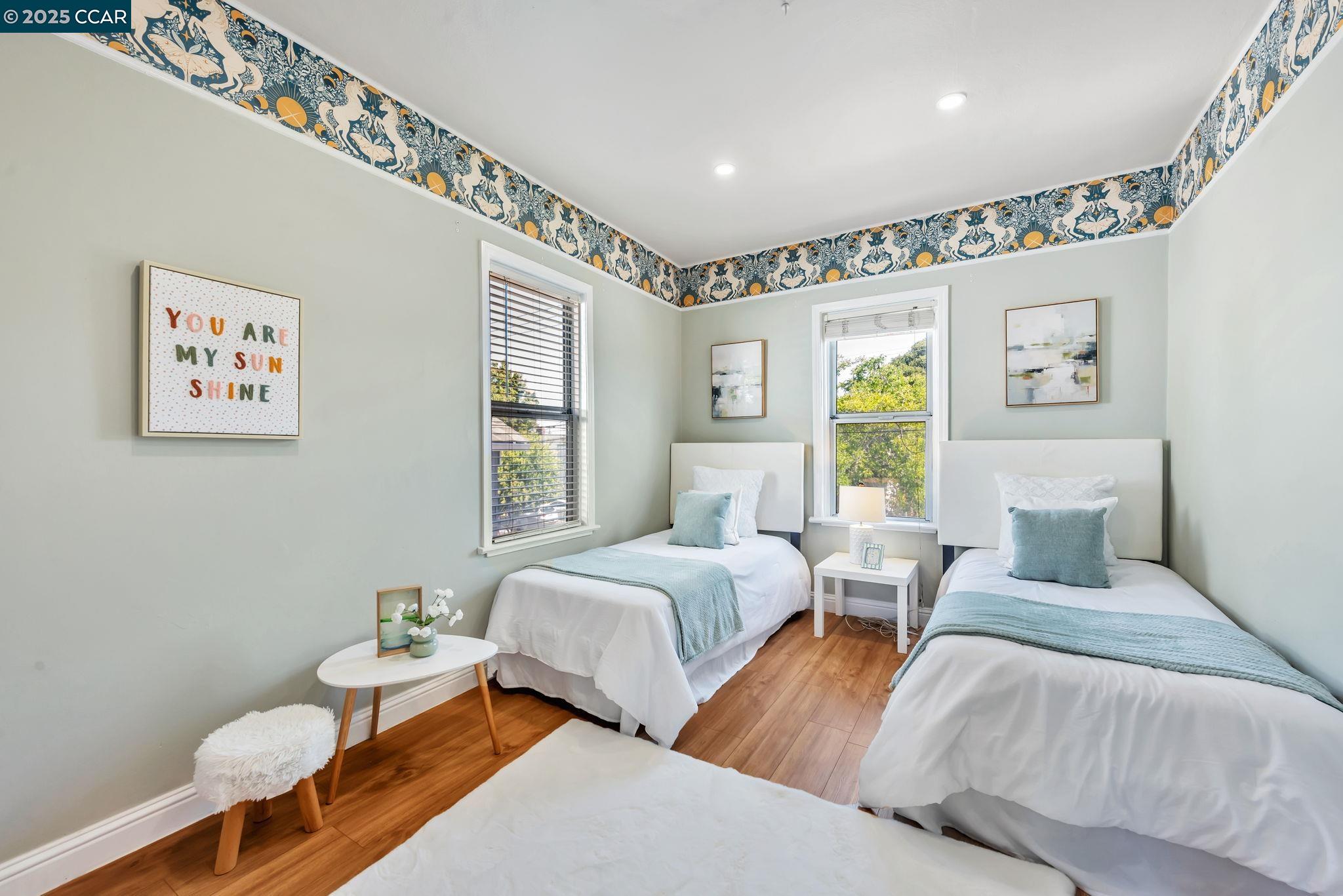 Detail Gallery Image 31 of 51 For 941 45th St, Oakland,  CA 94608 - 4 Beds | 3 Baths