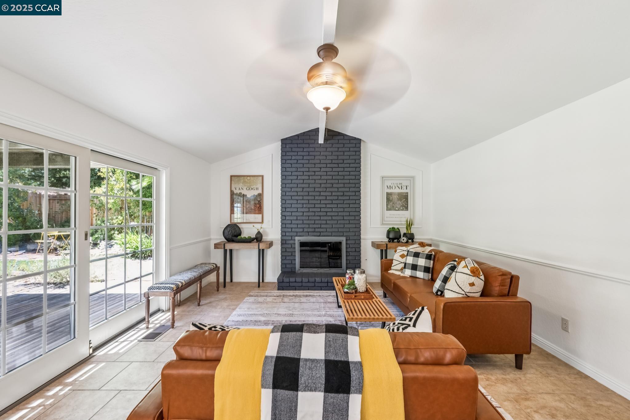 Detail Gallery Image 15 of 42 For 785 Bloching Cir, Clayton,  CA 94517 - 4 Beds | 2/1 Baths