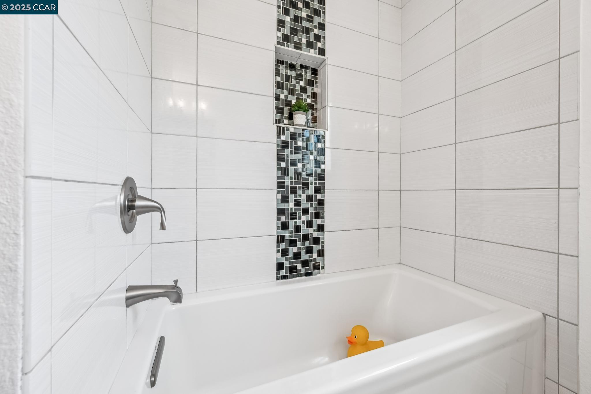 Detail Gallery Image 28 of 42 For 785 Bloching Cir, Clayton,  CA 94517 - 4 Beds | 2/1 Baths