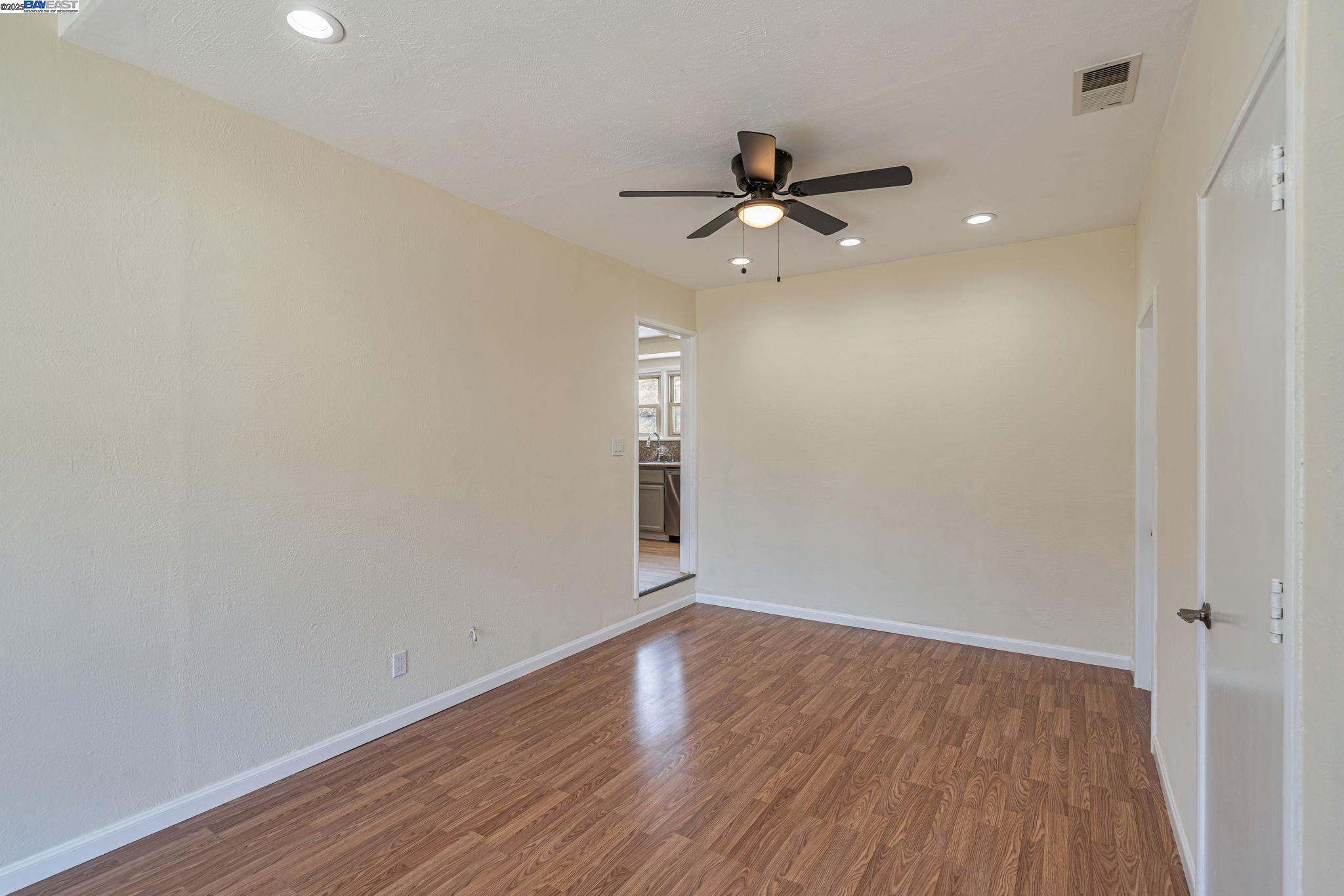 Photo #24: 41103738 Listing: Photo #24