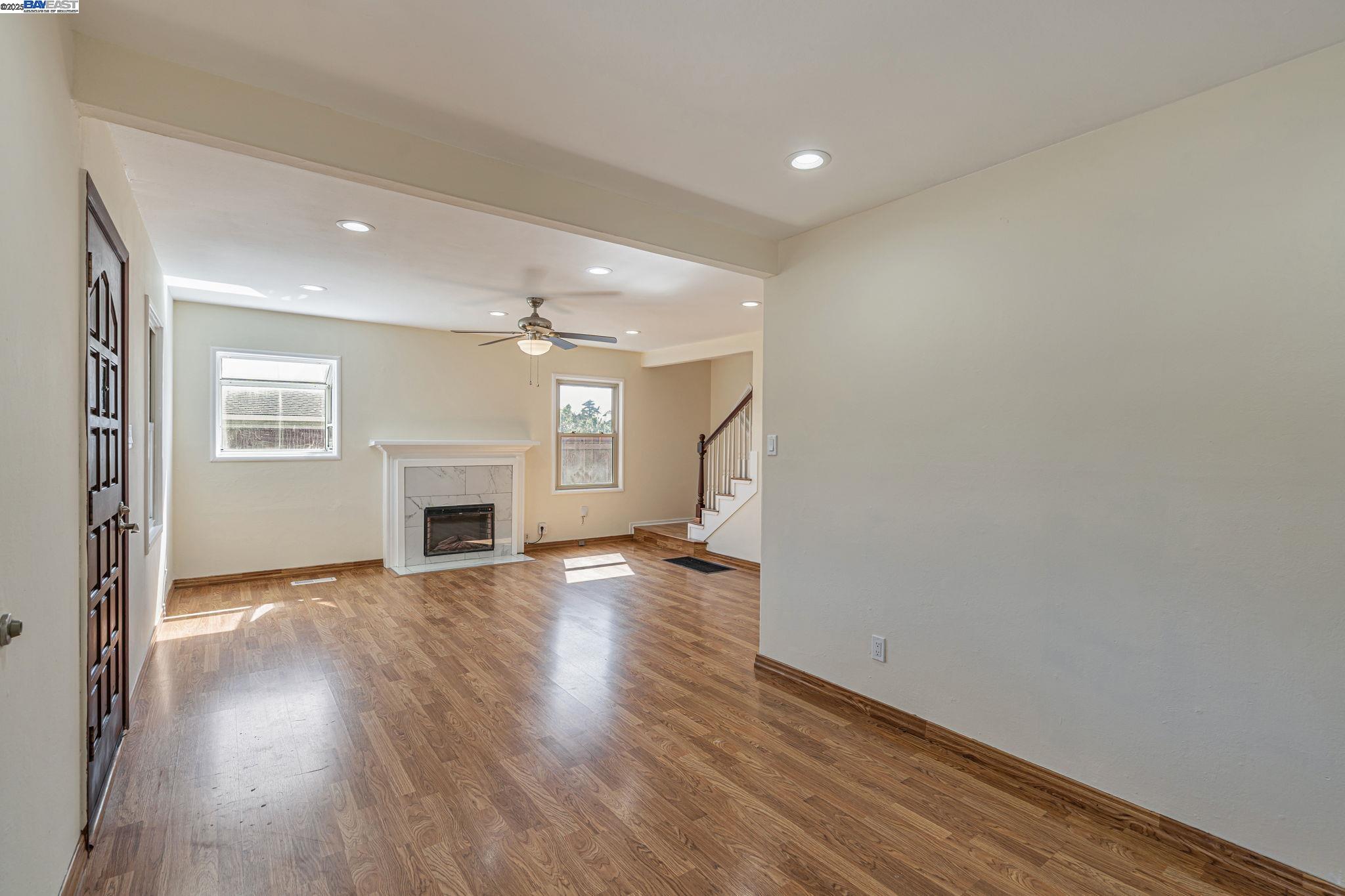 Photo #5: 41103738 Listing 