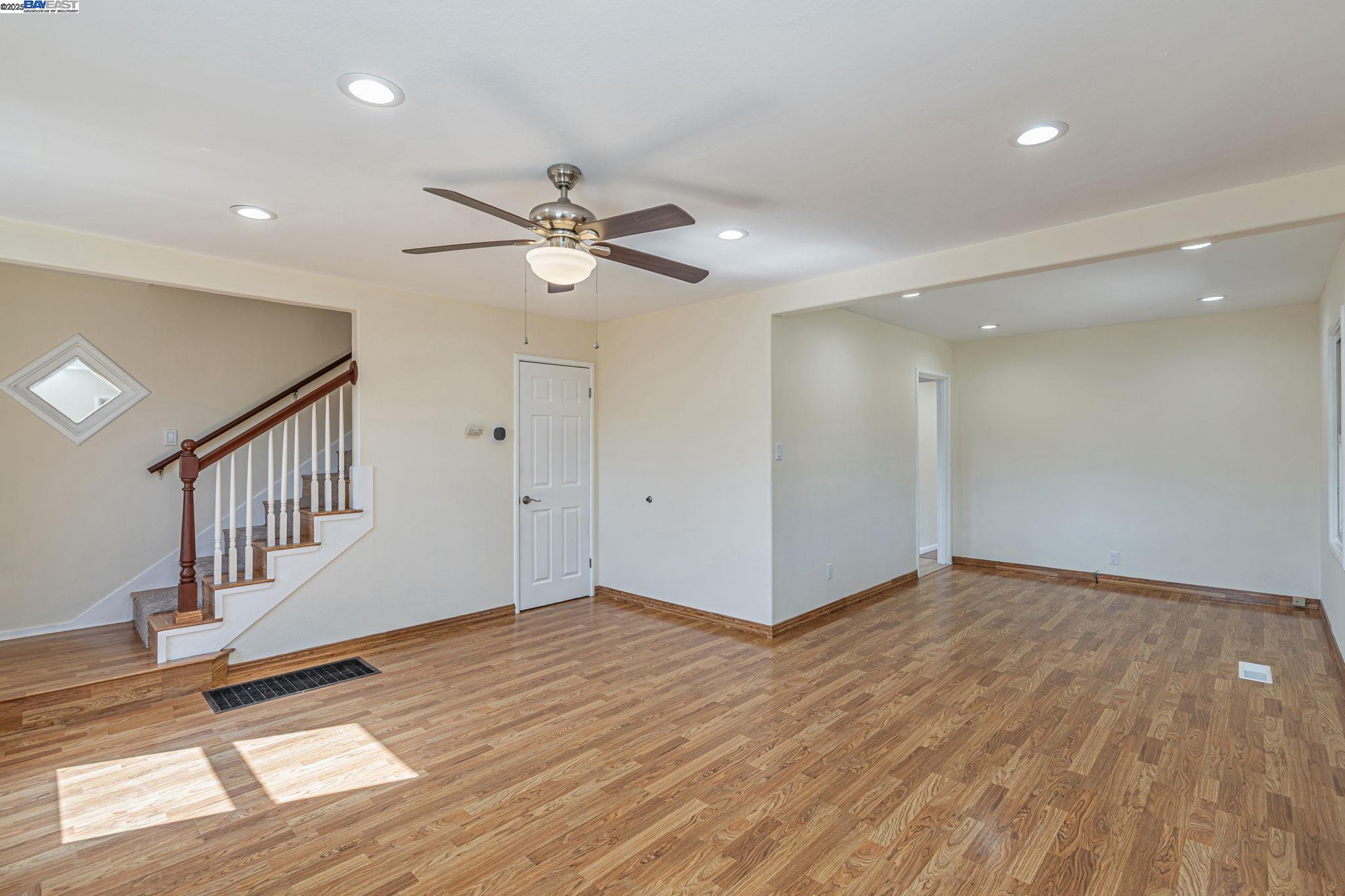 Photo #6: 41103738 Listing 
