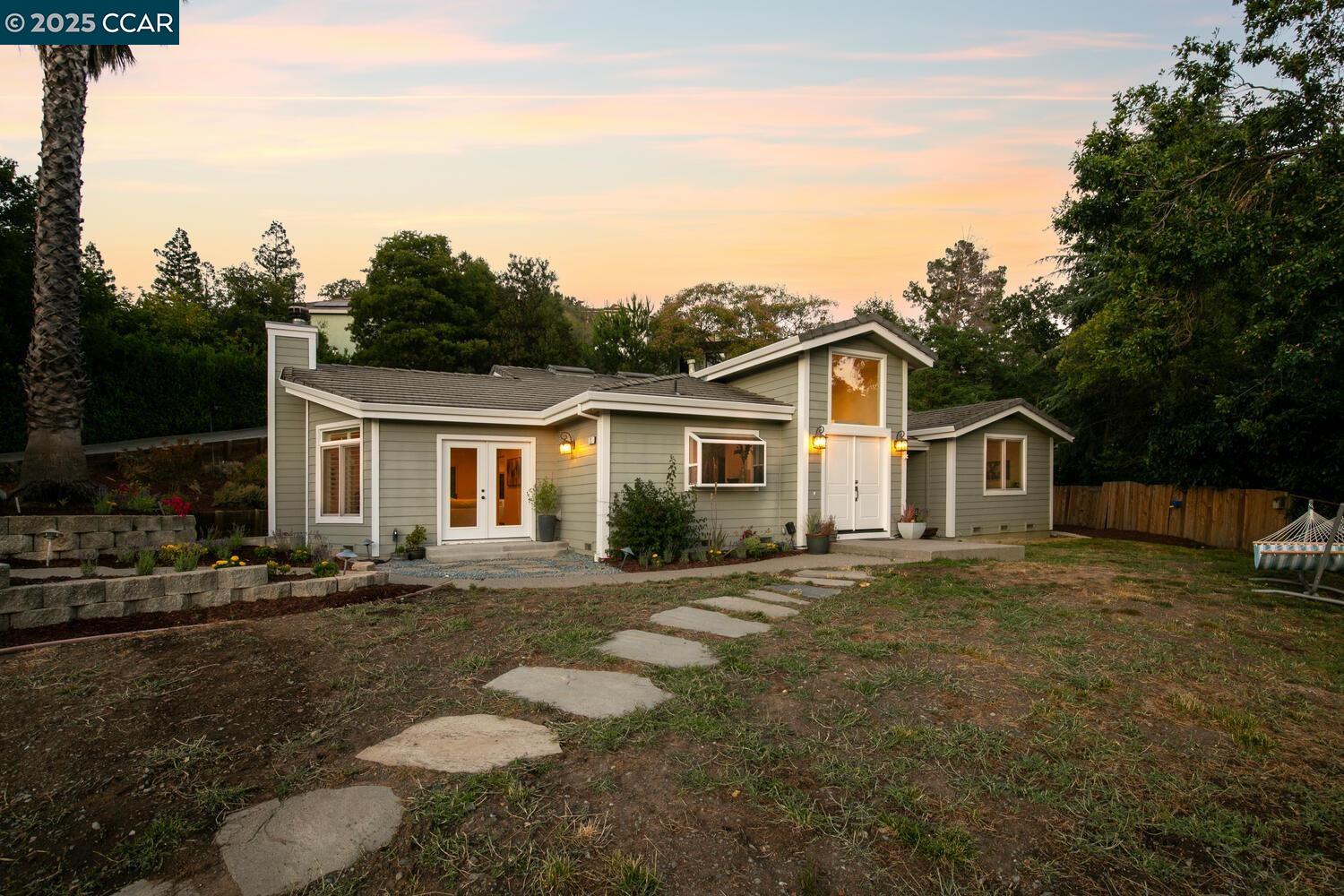Detail Gallery Image 36 of 36 For 2 Deerfield Lane, Walnut Creek,  CA 94595 - 4 Beds | 3/1 Baths