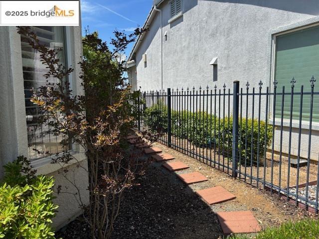 Detail Gallery Image 13 of 16 For 366 St Claire Ter, Brentwood,  CA 94513 - 2 Beds | 2 Baths