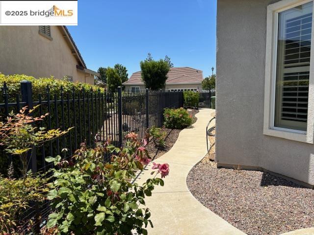 Detail Gallery Image 14 of 16 For 366 St Claire Ter, Brentwood,  CA 94513 - 2 Beds | 2 Baths