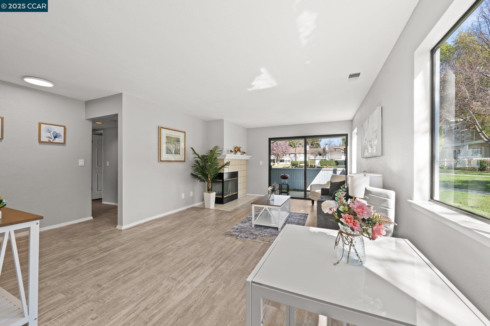 Photo #2: 41103744 Listing 
