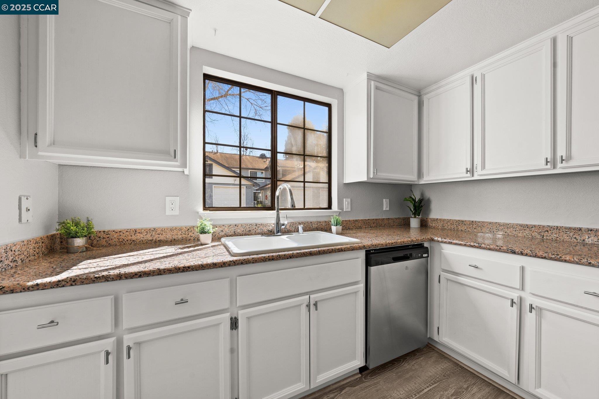 Photo #6: 41103744 Listing 
