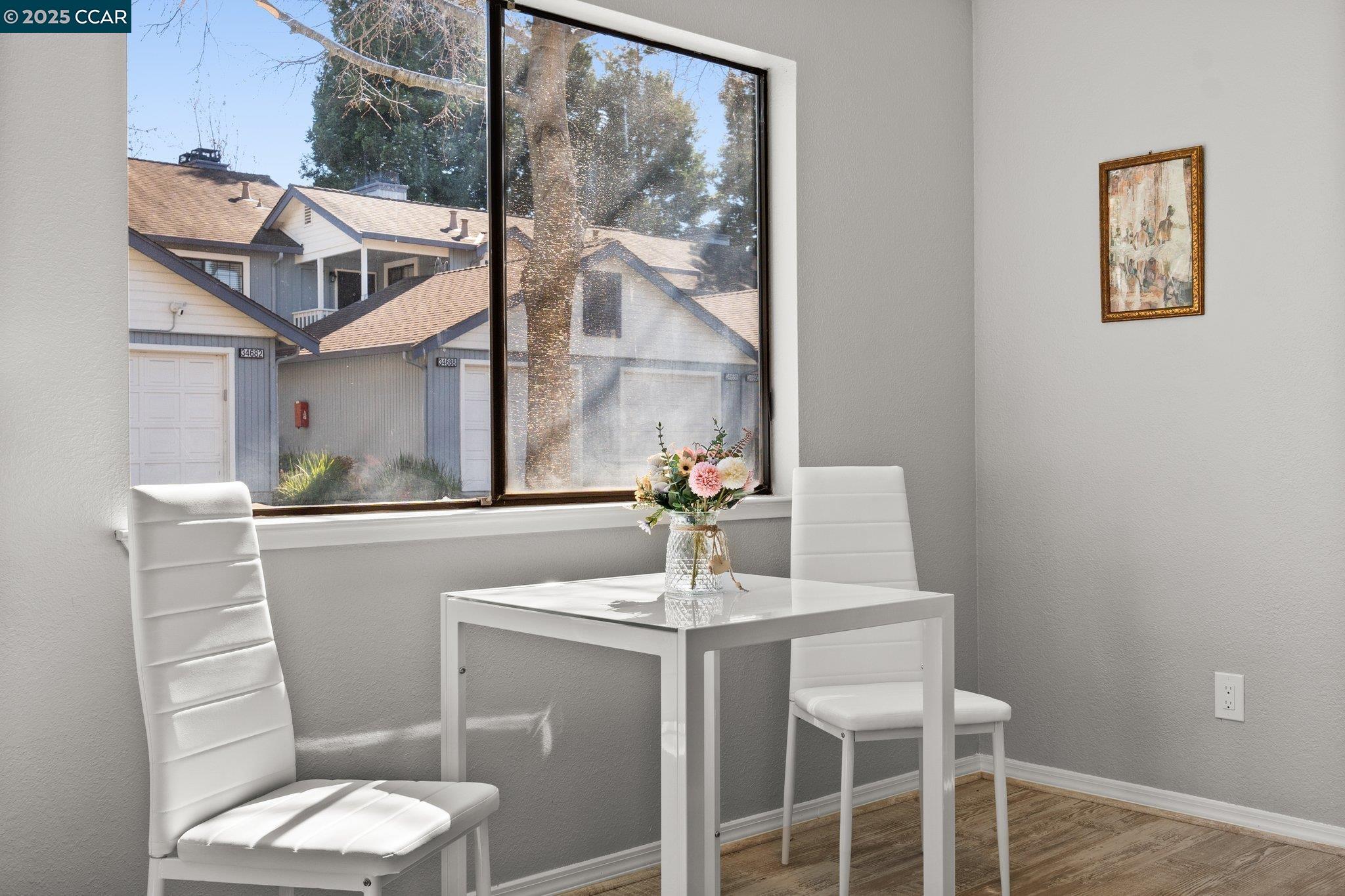 Photo #8: 41103744 Listing: Photo #8