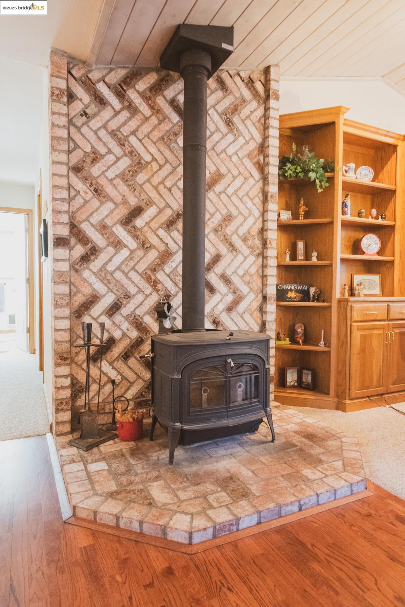 Detail Gallery Image 13 of 49 For 15811 Bev Barron Rd, Sonora,  CA 95370 - 3 Beds | 2 Baths