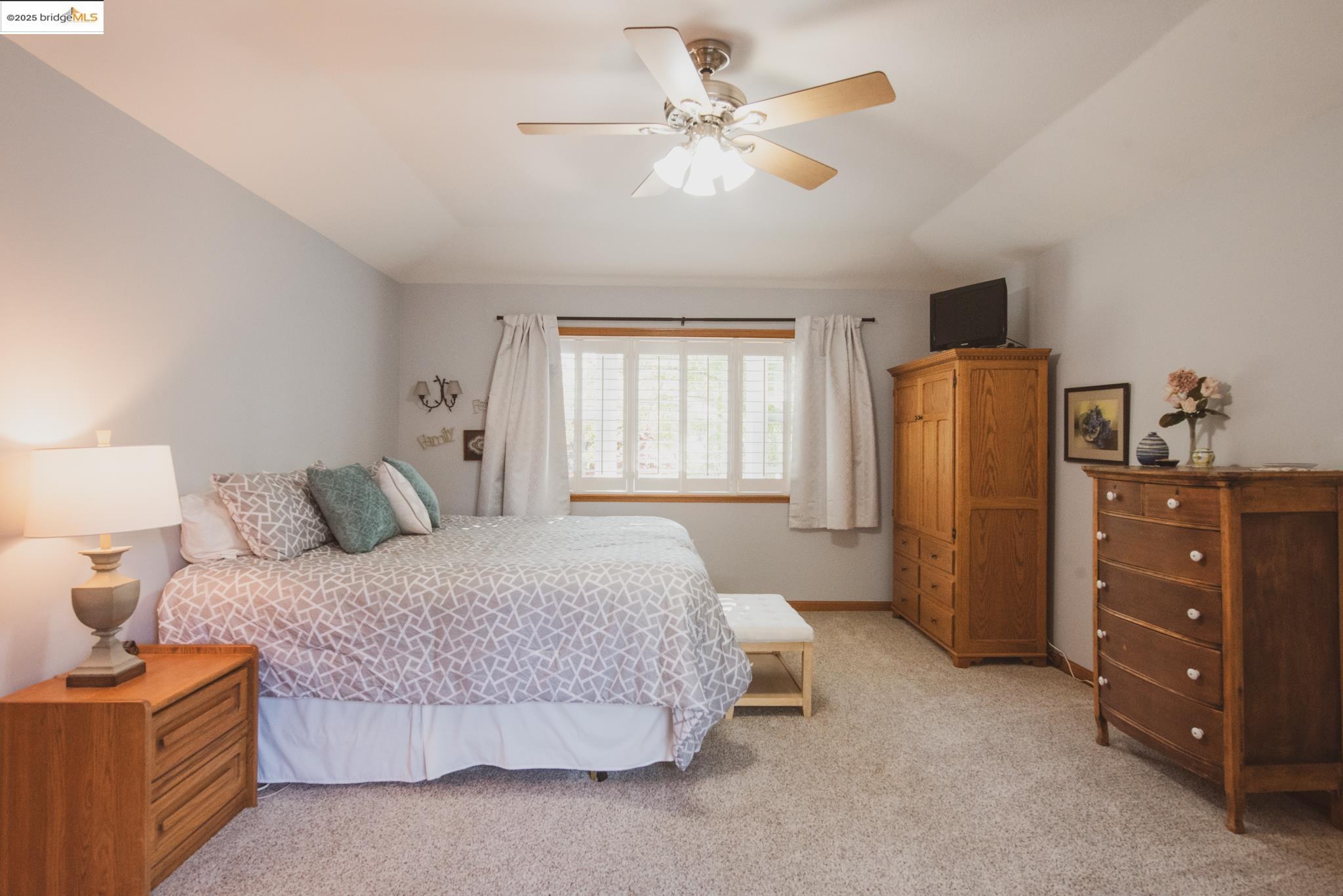 Detail Gallery Image 14 of 49 For 15811 Bev Barron Rd, Sonora,  CA 95370 - 3 Beds | 2 Baths