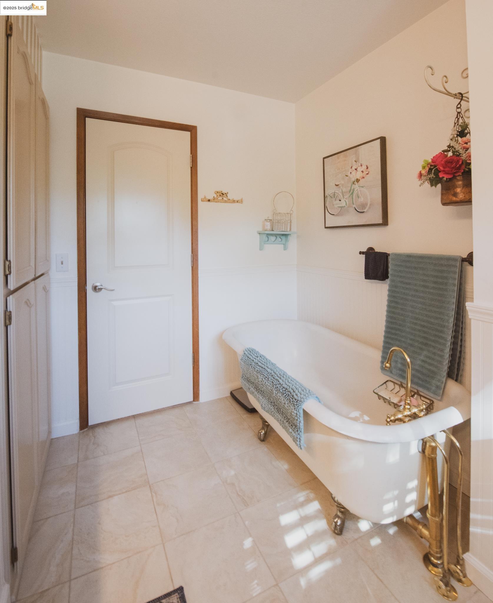 Detail Gallery Image 20 of 49 For 15811 Bev Barron Rd, Sonora,  CA 95370 - 3 Beds | 2 Baths