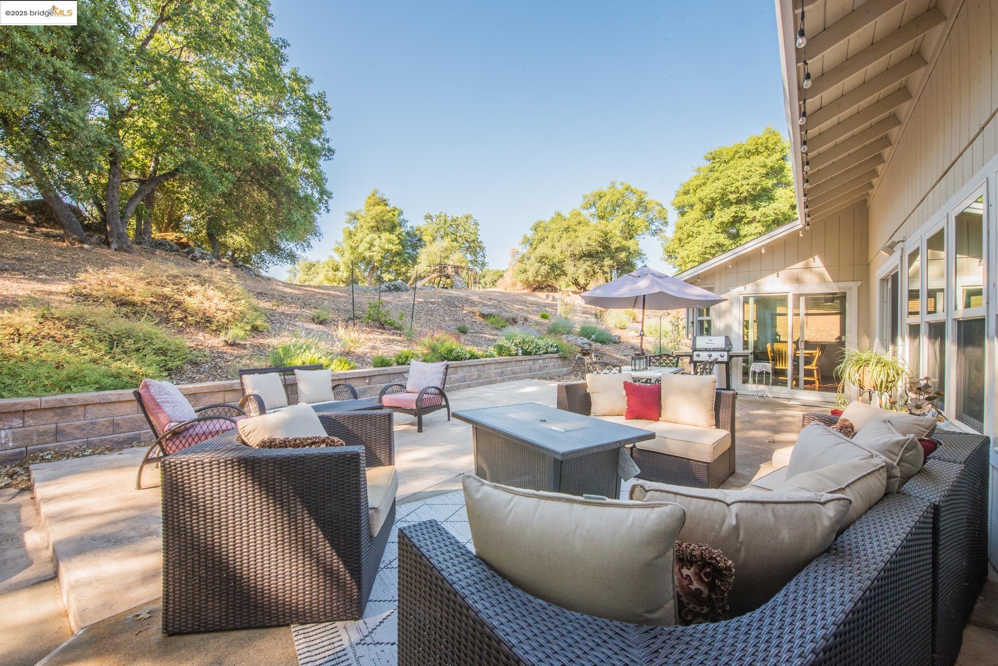 Detail Gallery Image 29 of 49 For 15811 Bev Barron Rd, Sonora,  CA 95370 - 3 Beds | 2 Baths