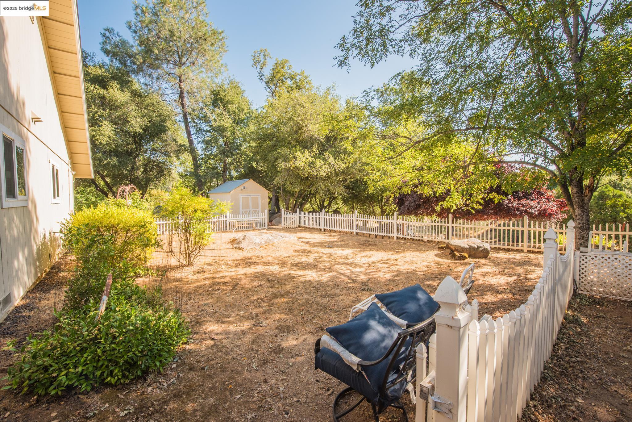 Detail Gallery Image 32 of 49 For 15811 Bev Barron Rd, Sonora,  CA 95370 - 3 Beds | 2 Baths