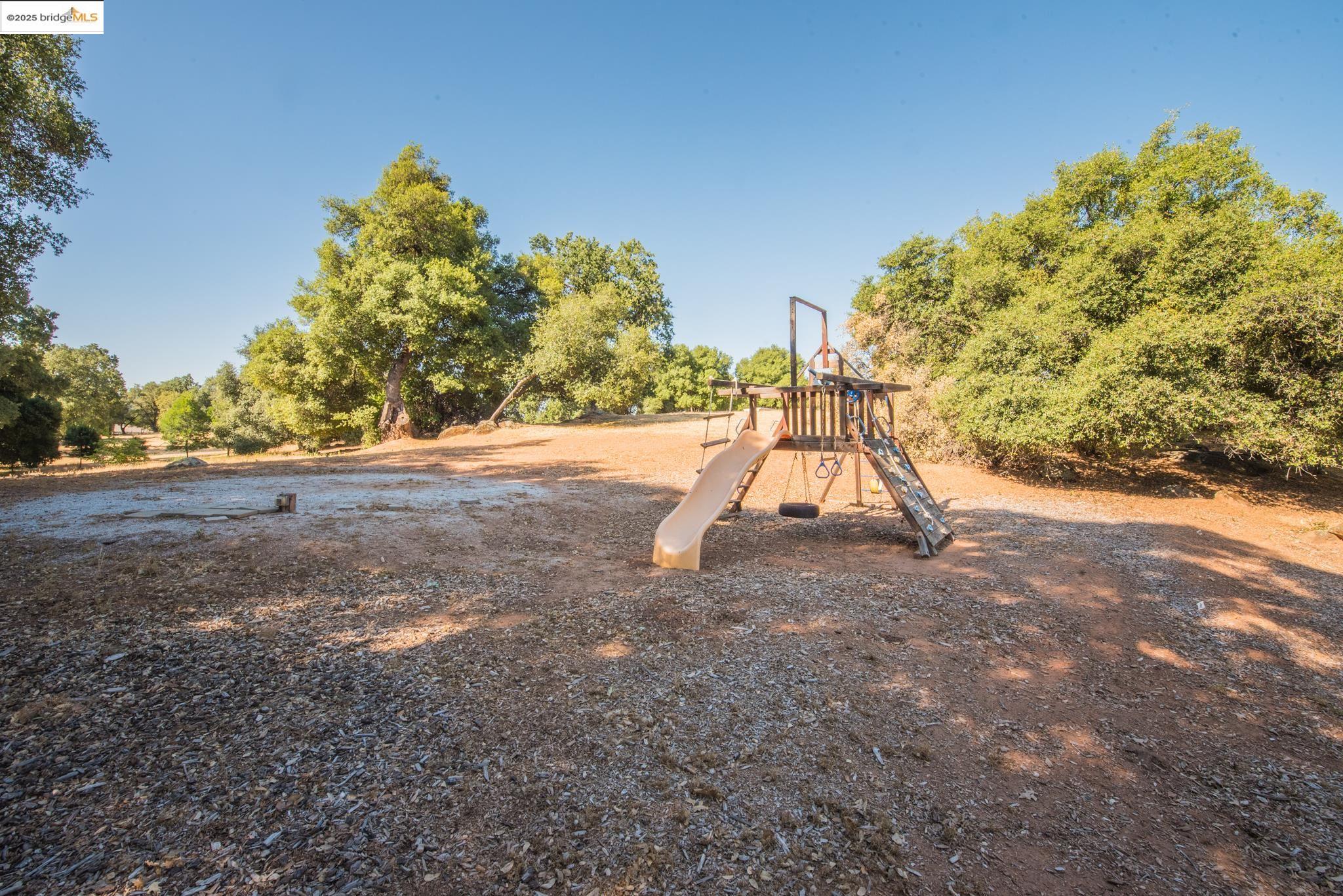 Detail Gallery Image 37 of 49 For 15811 Bev Barron Rd, Sonora,  CA 95370 - 3 Beds | 2 Baths